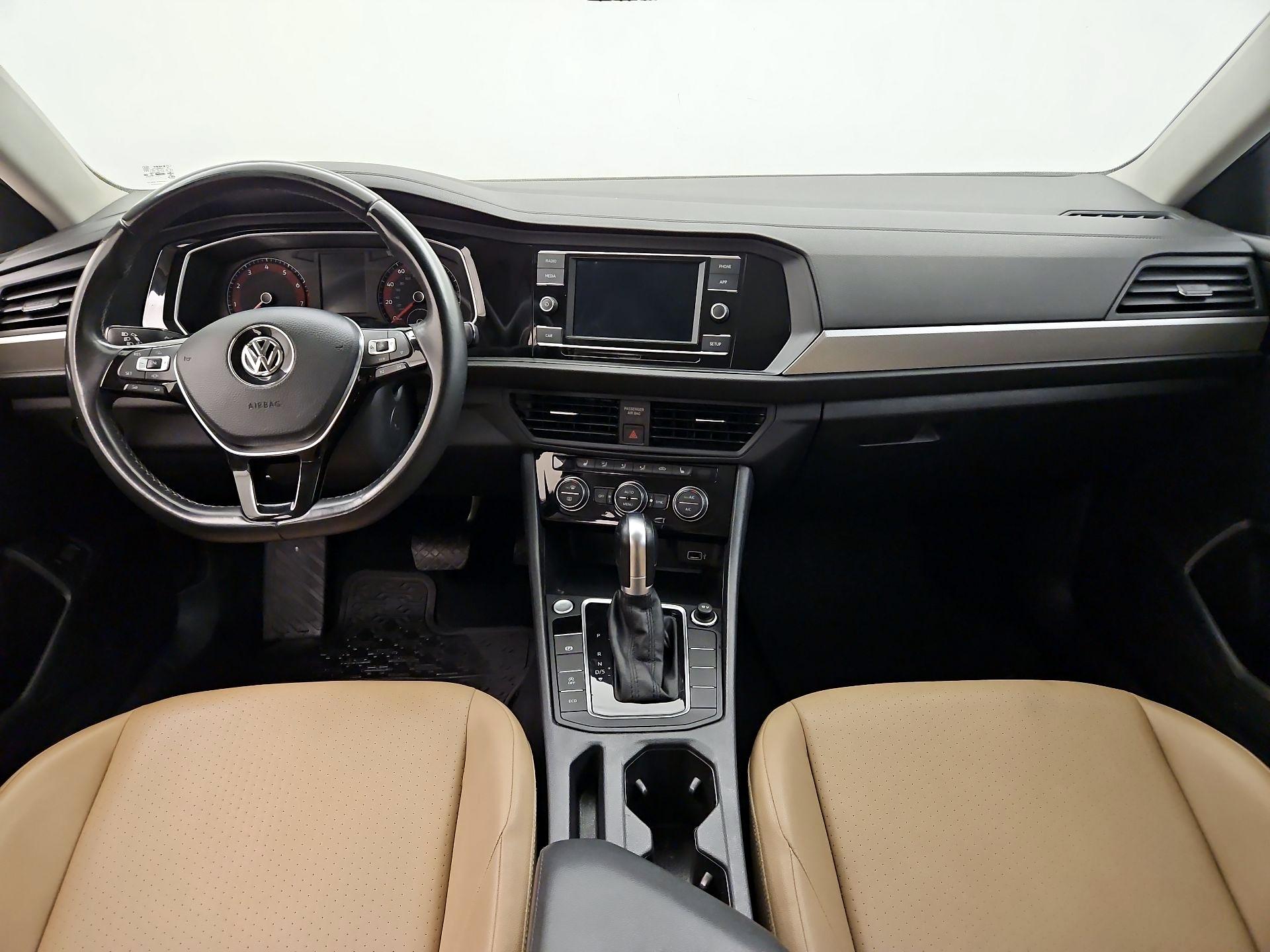 Thumbnail: 2019 Volkswagen Jetta - 9