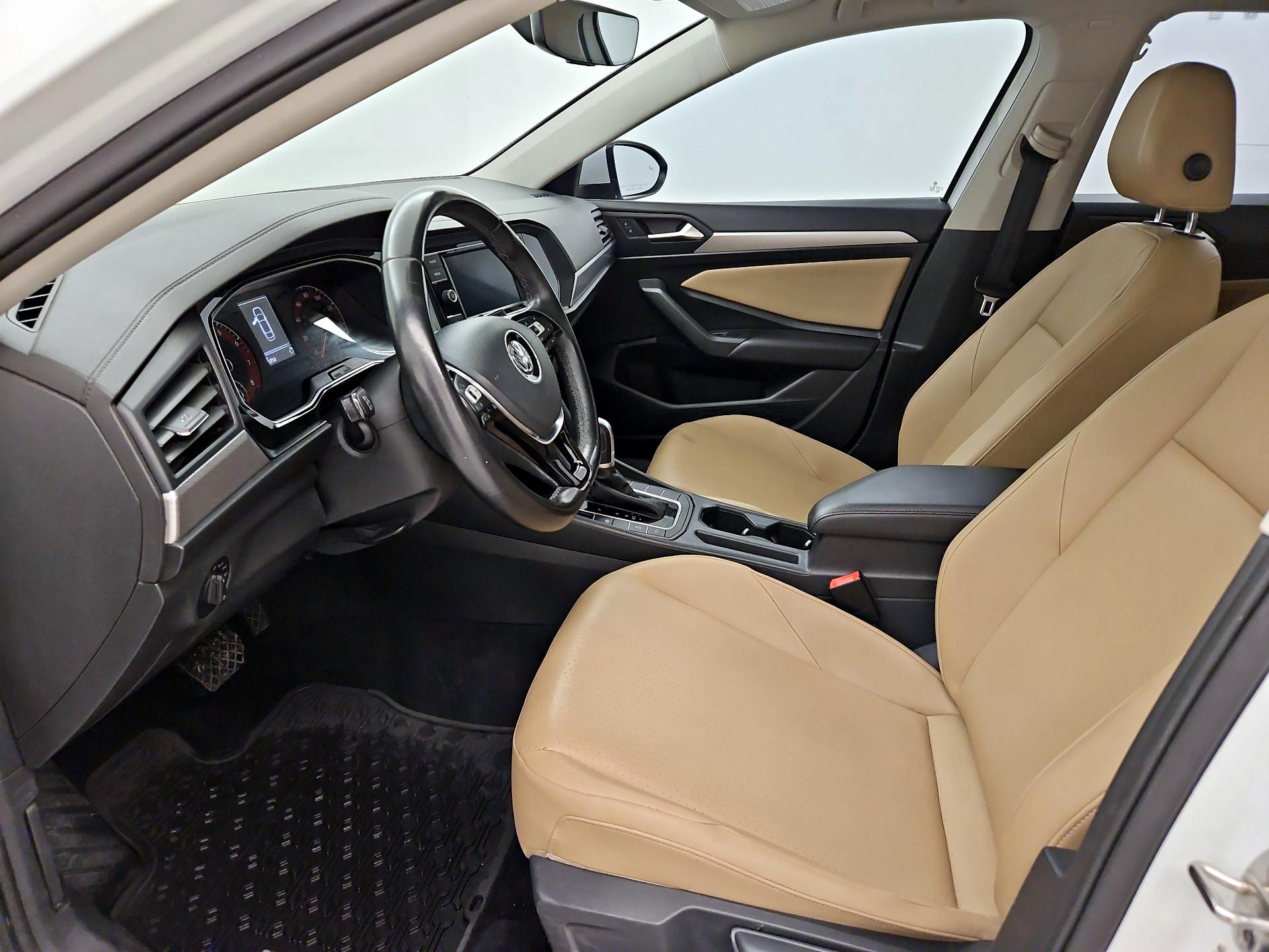 Thumbnail: 2019 Volkswagen Jetta - 11