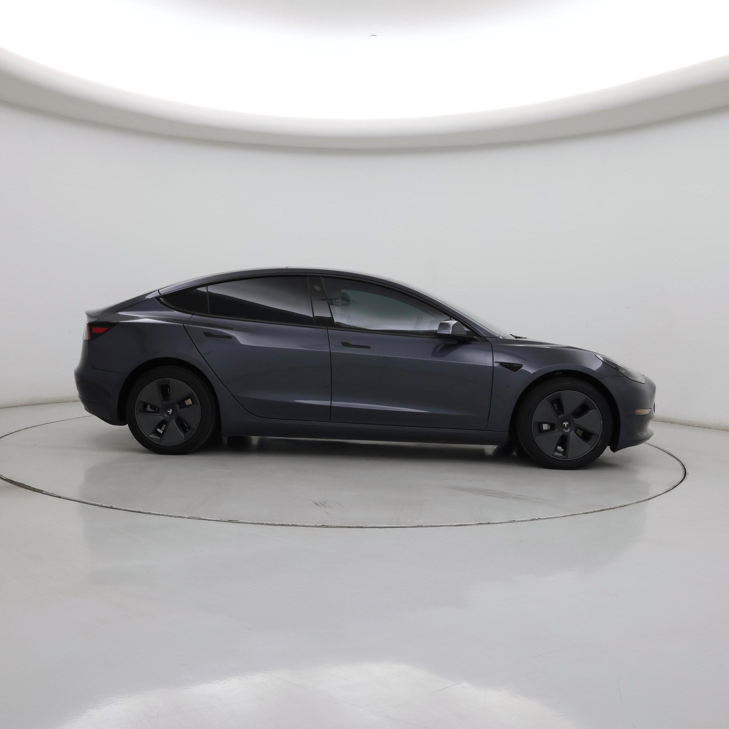 Thumbnail: 2023 Tesla Model 3 - 7