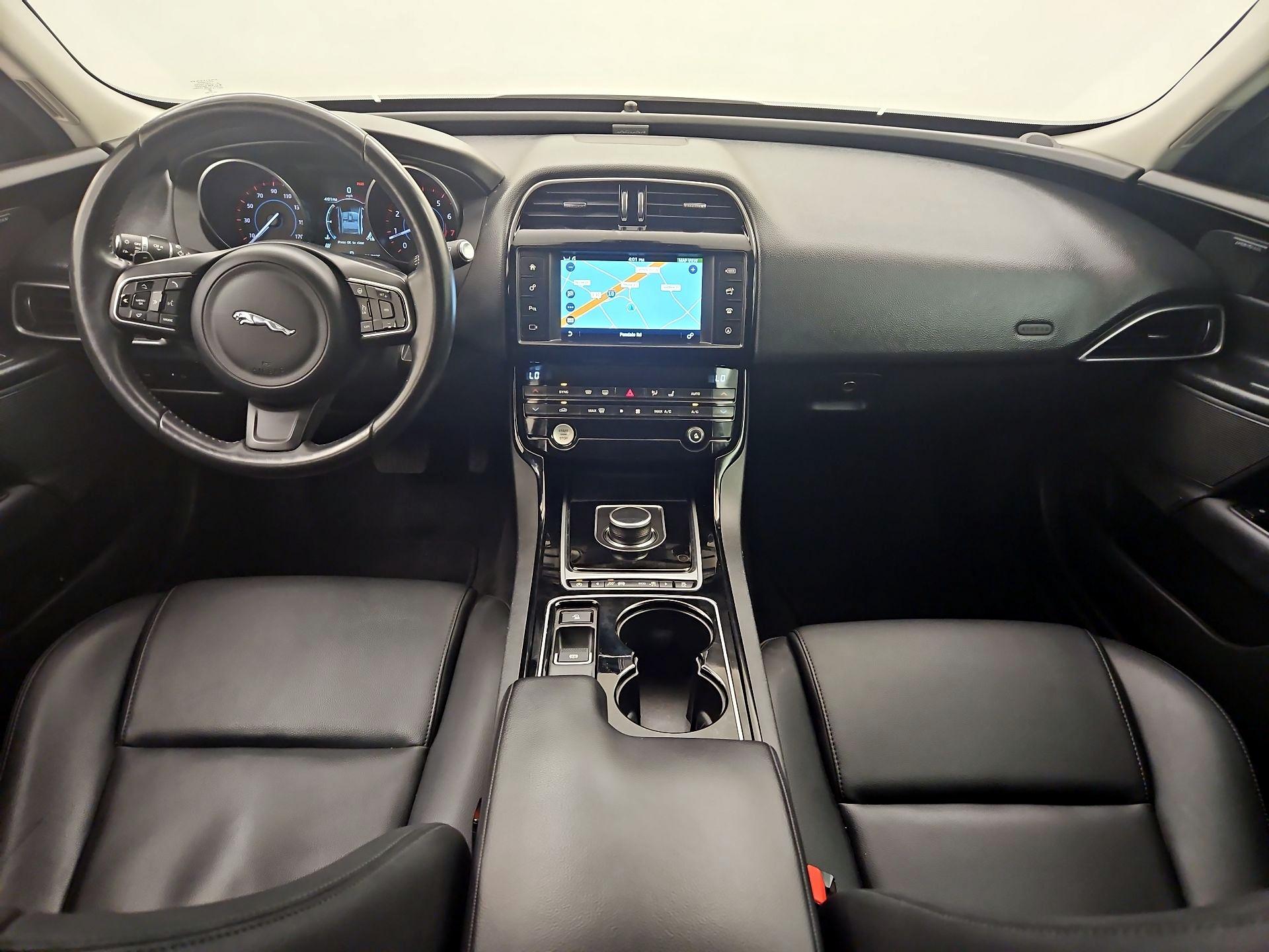 Thumbnail: 2017 Jaguar XE - 9