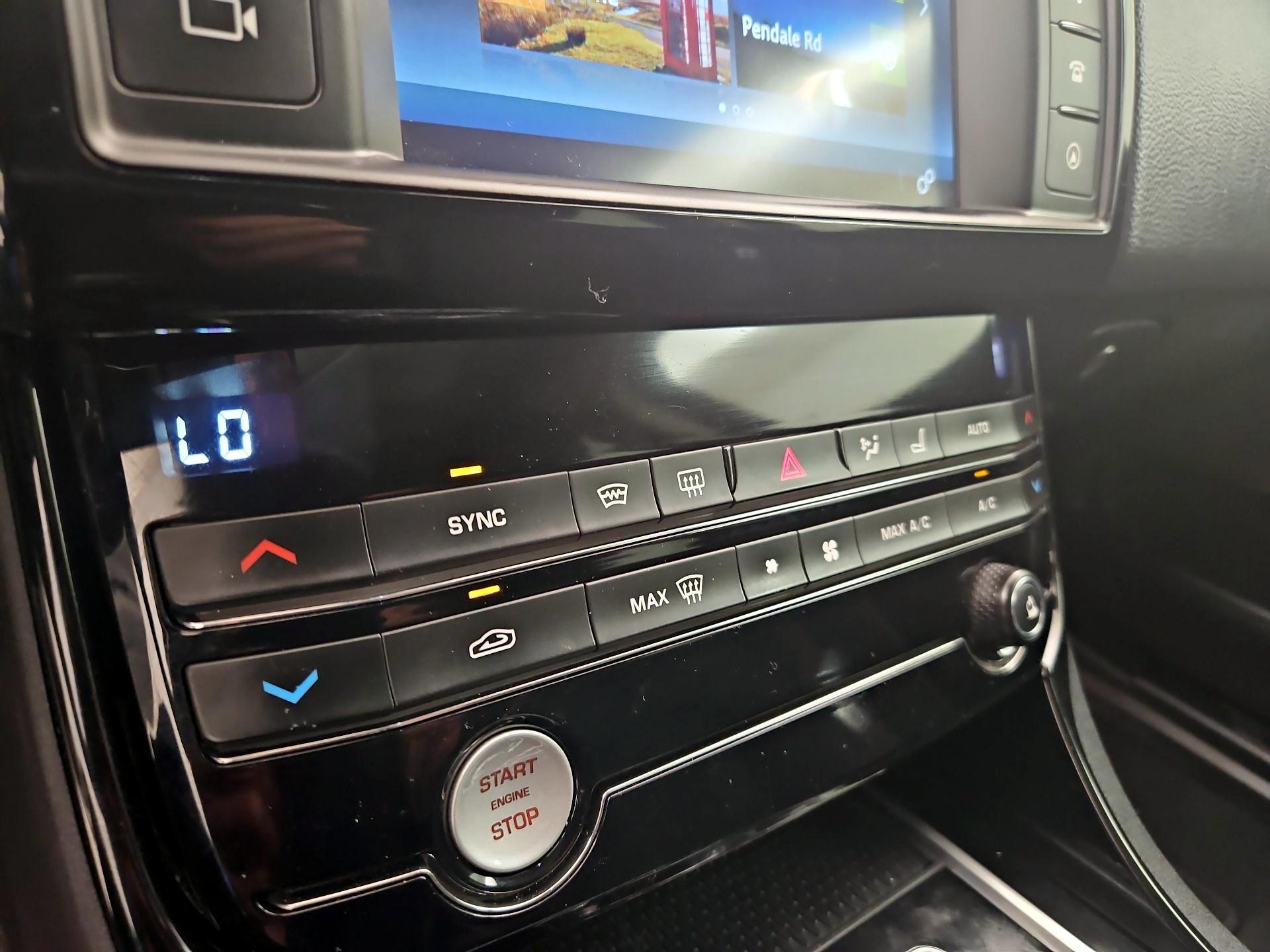 Thumbnail: 2017 Jaguar XE - 17