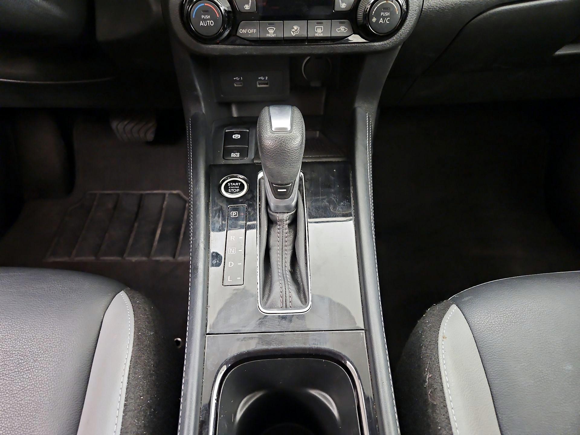 Thumbnail: 2023 Nissan Kicks - 17