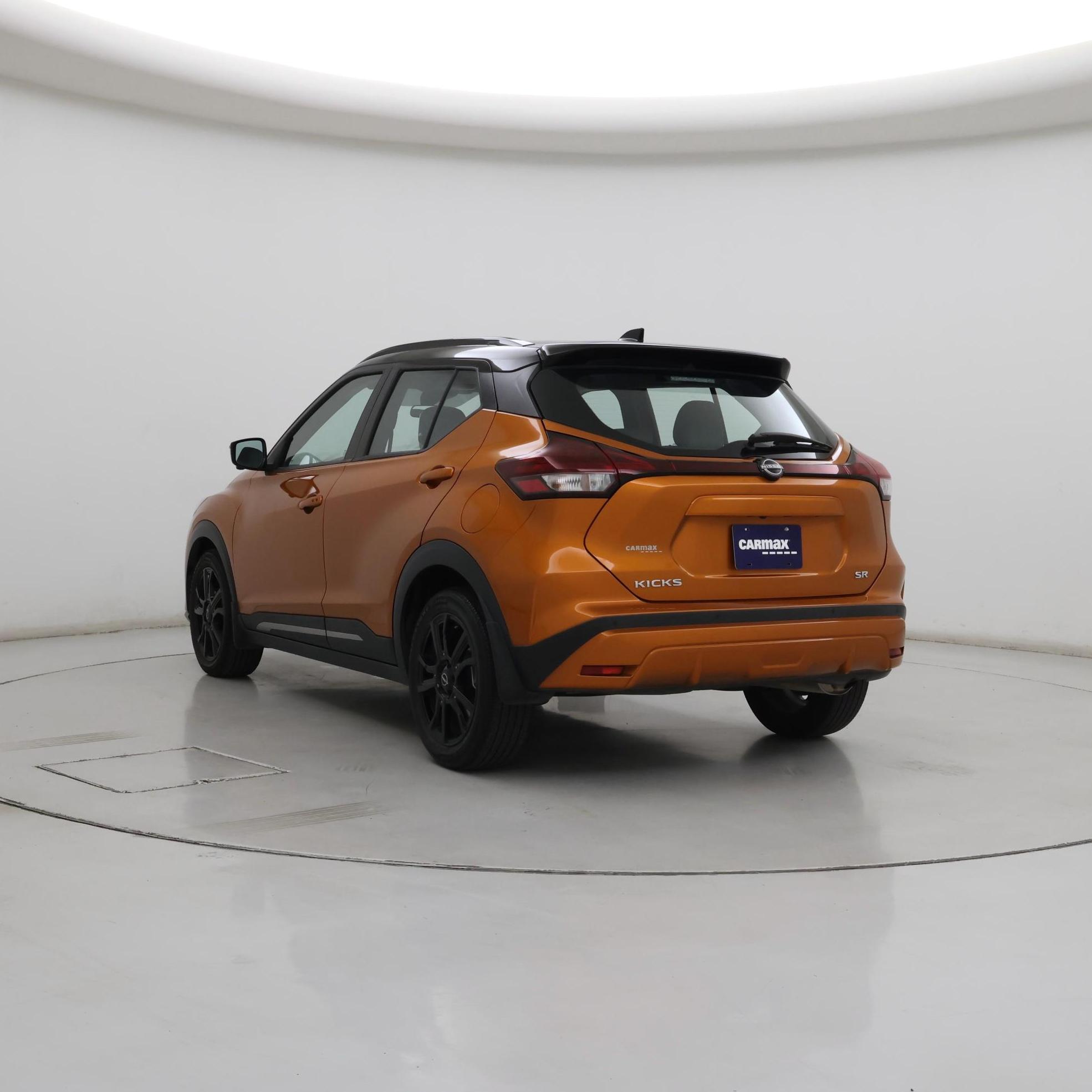 Thumbnail: 2023 Nissan Kicks - 2