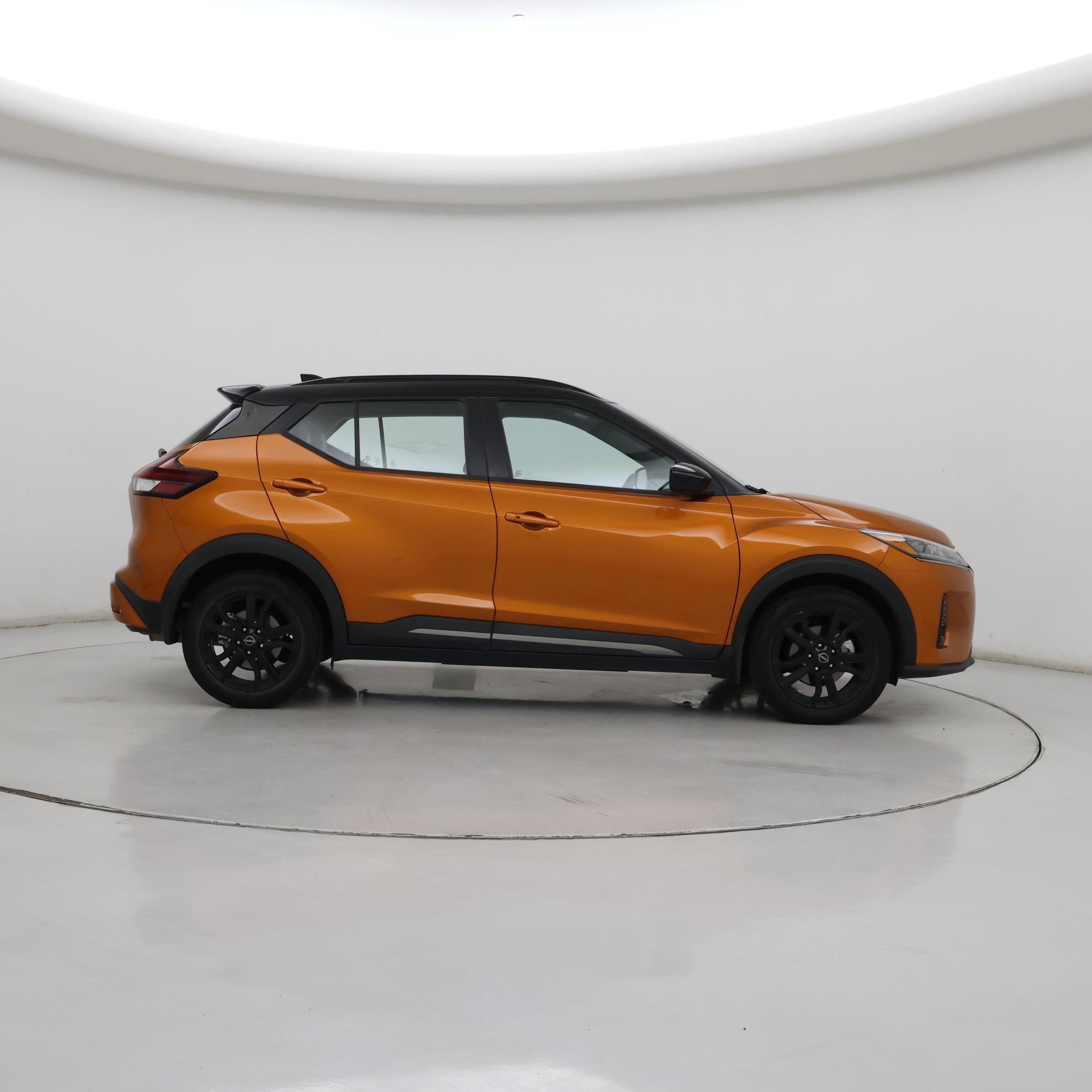 Thumbnail: 2023 Nissan Kicks - 7
