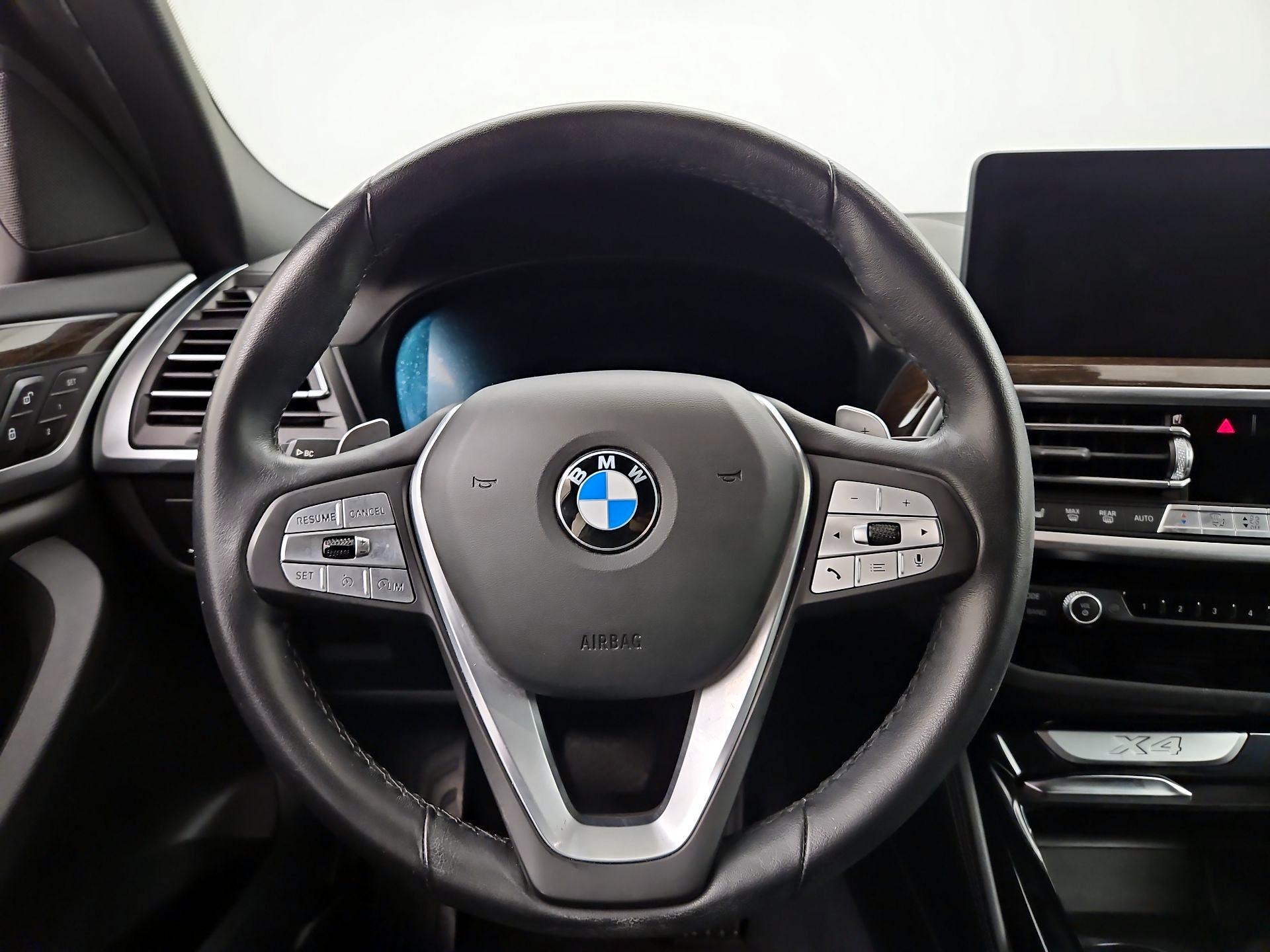 Thumbnail: 2022 BMW X4 - 10