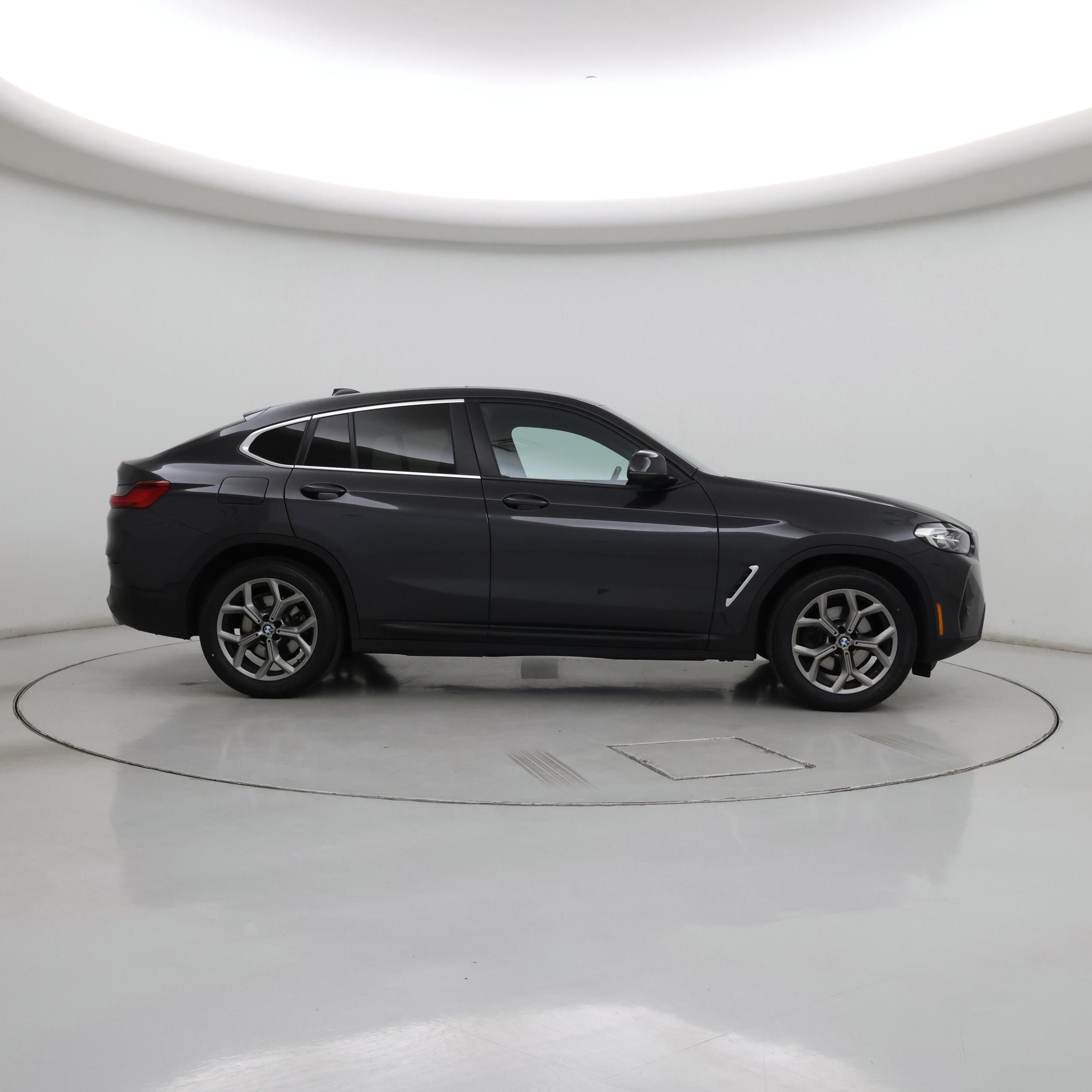 Thumbnail: 2022 BMW X4 - 7