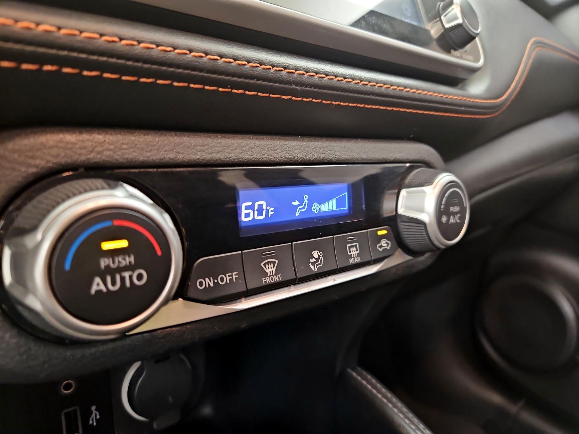 Thumbnail: 2020 Nissan Kicks - 15