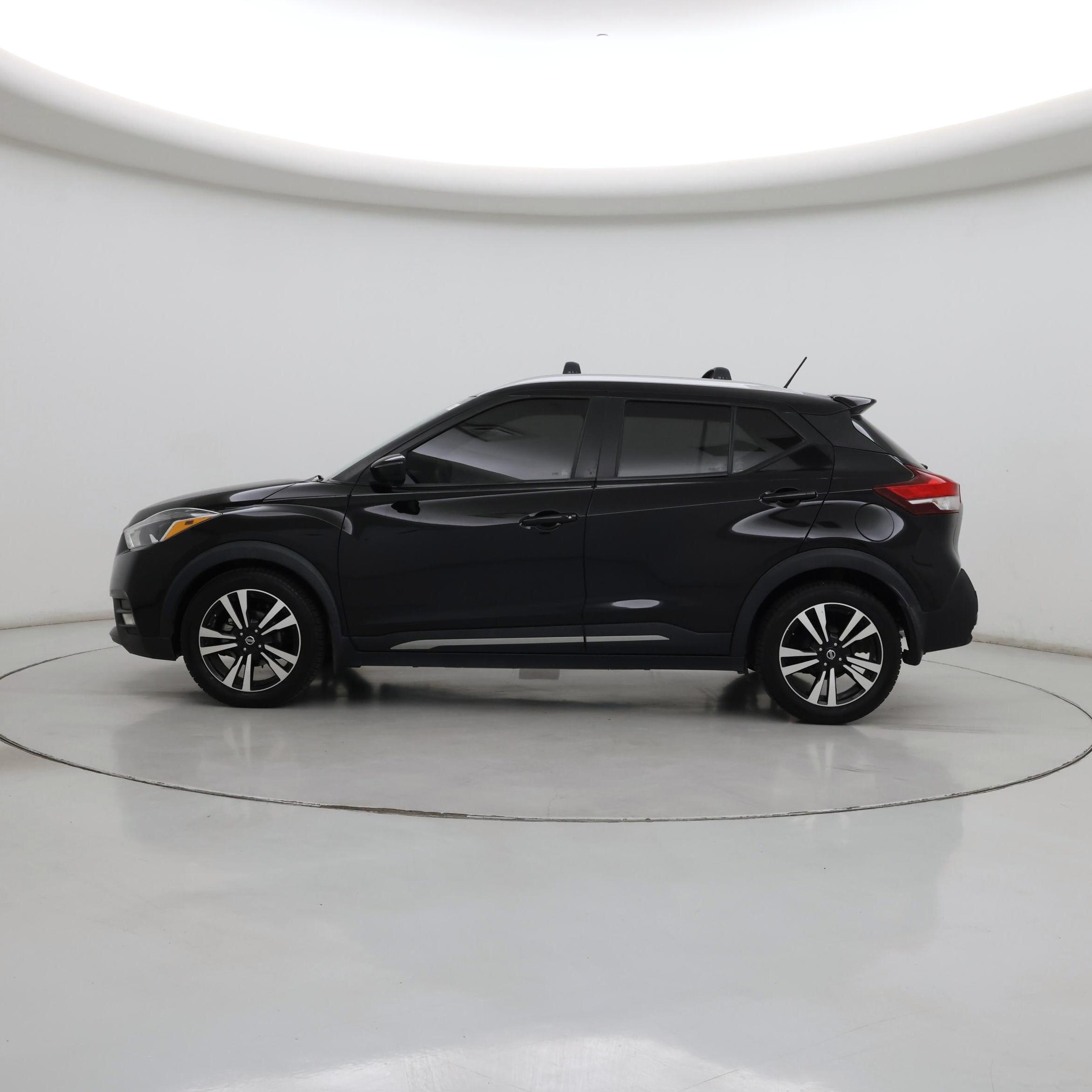 Thumbnail: 2020 Nissan Kicks - 3