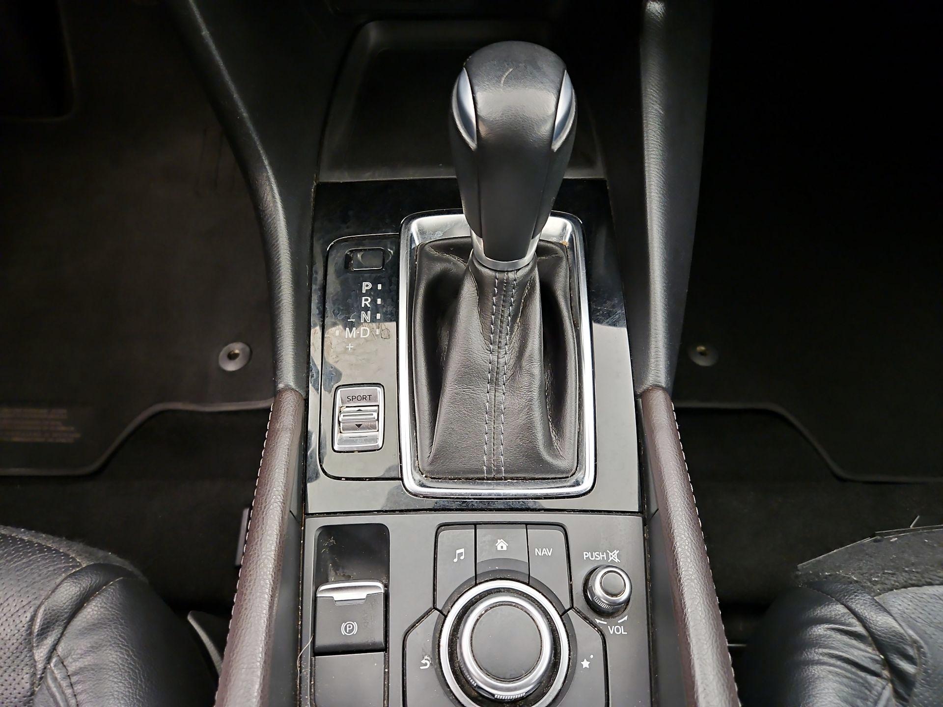 Thumbnail: 2017 Mazda Mazda3 - 18