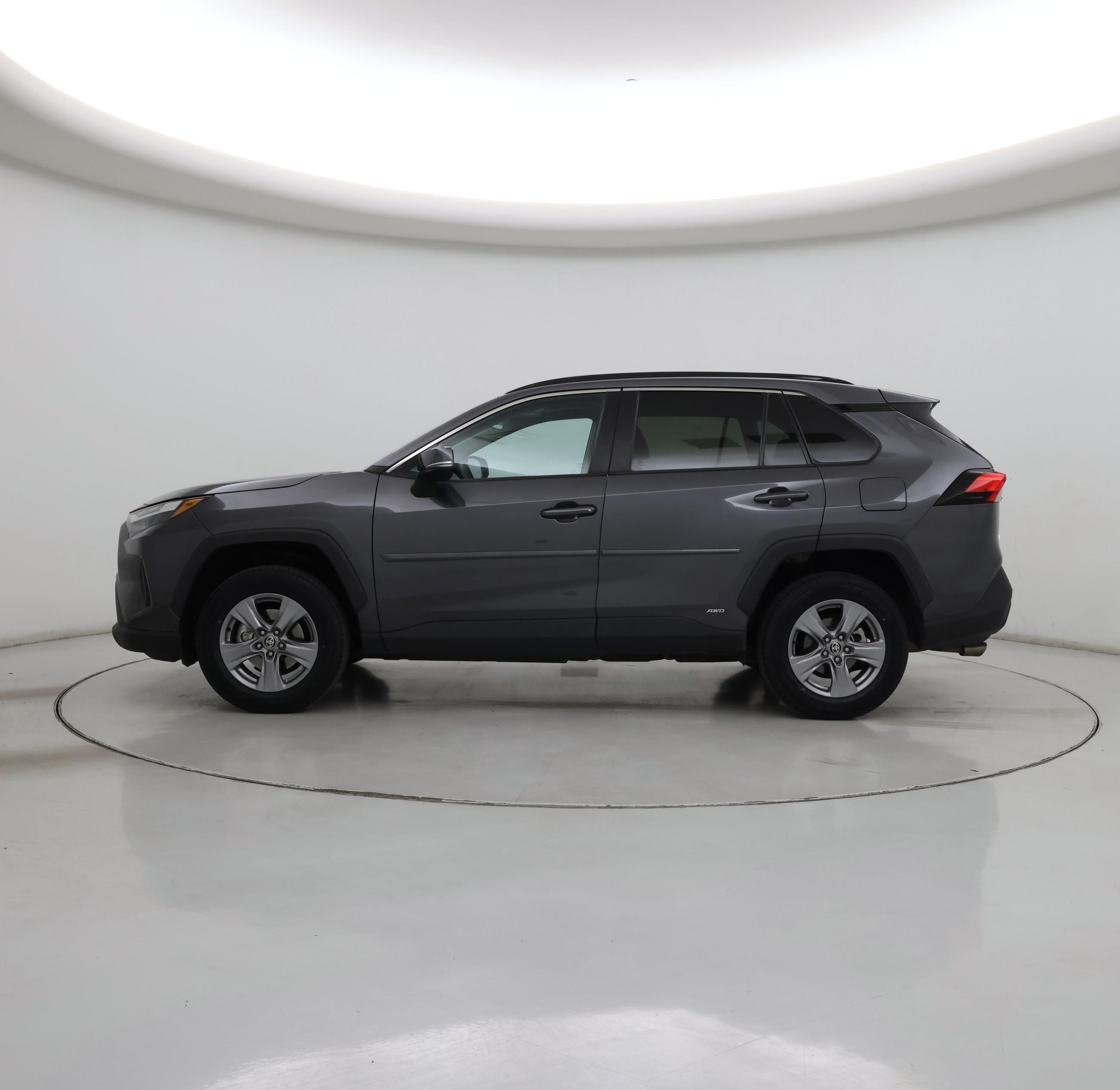 Thumbnail: 2022 Toyota RAV4 - 3