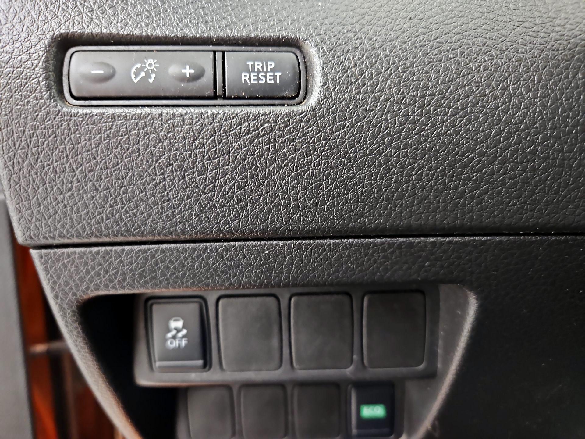 Thumbnail: 2017 Nissan Rogue Sport - 13