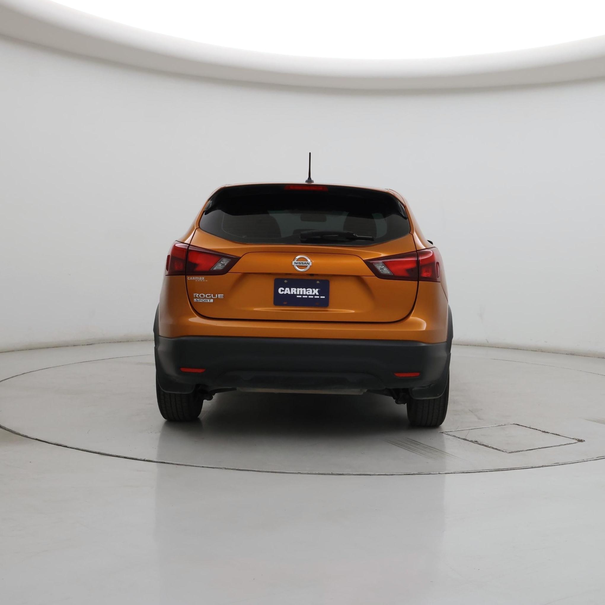 Thumbnail: 2017 Nissan Rogue Sport - 6