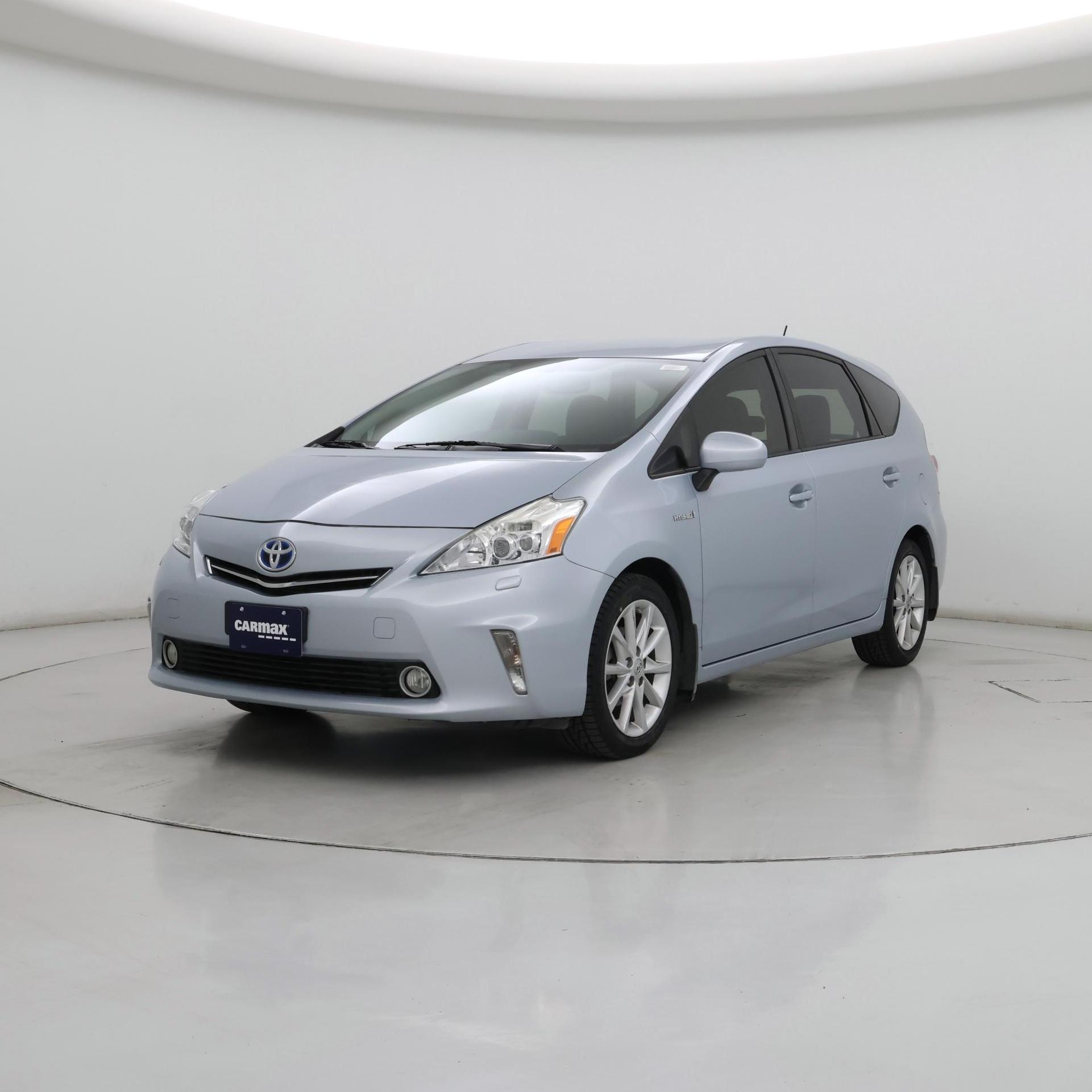Thumbnail: 2014 Toyota Prius v - 4