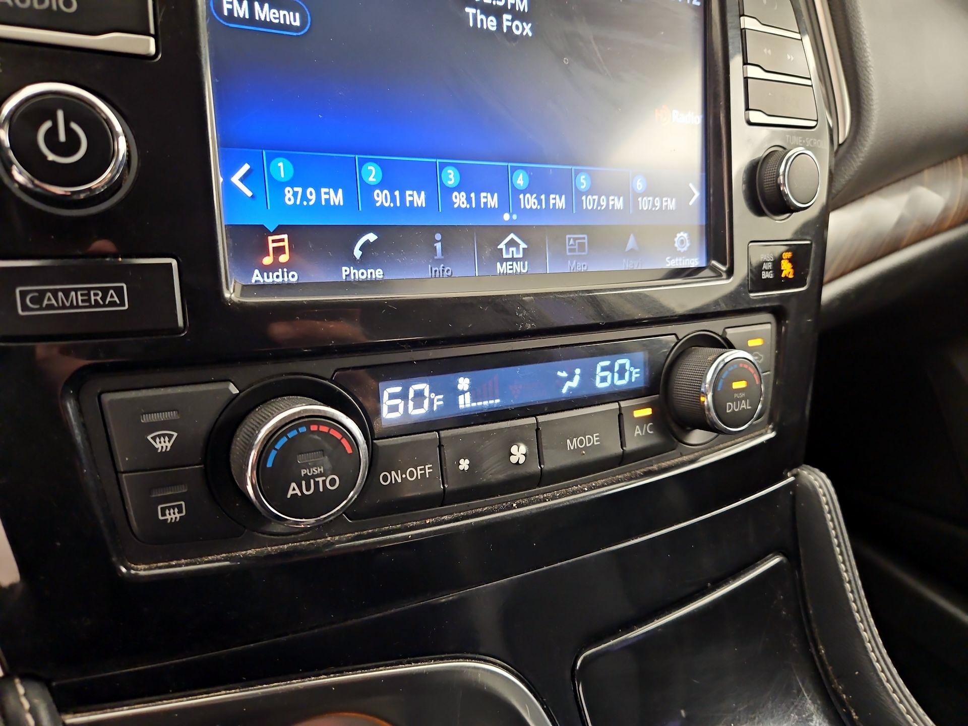 Thumbnail: 2017 Nissan Maxima - 16