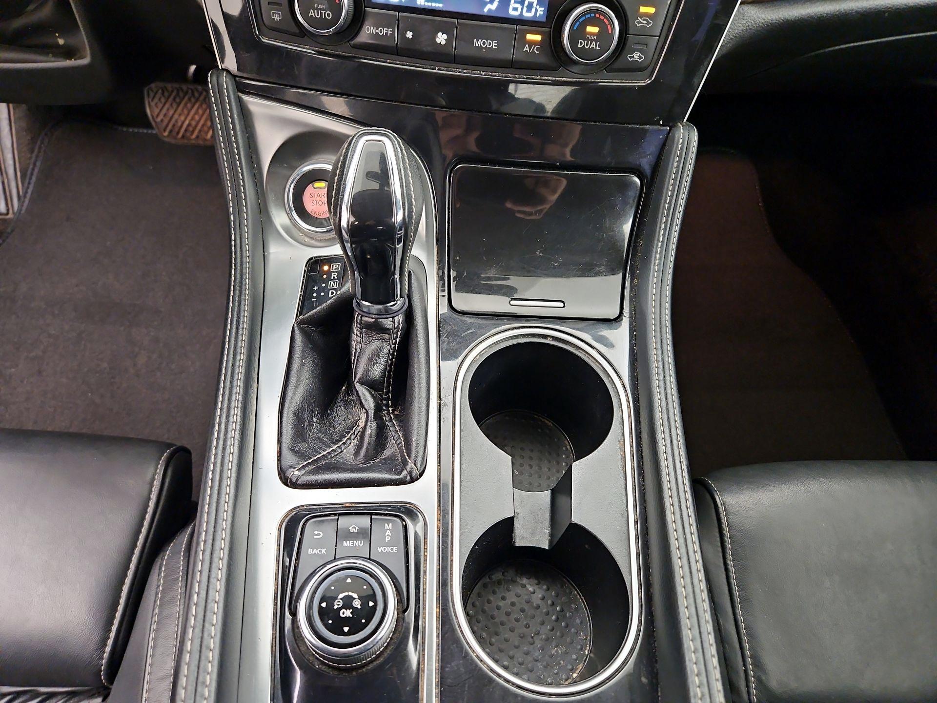 Thumbnail: 2017 Nissan Maxima - 17