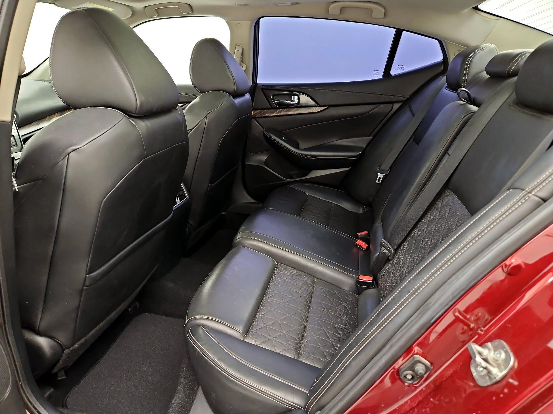 Thumbnail: 2017 Nissan Maxima - 20