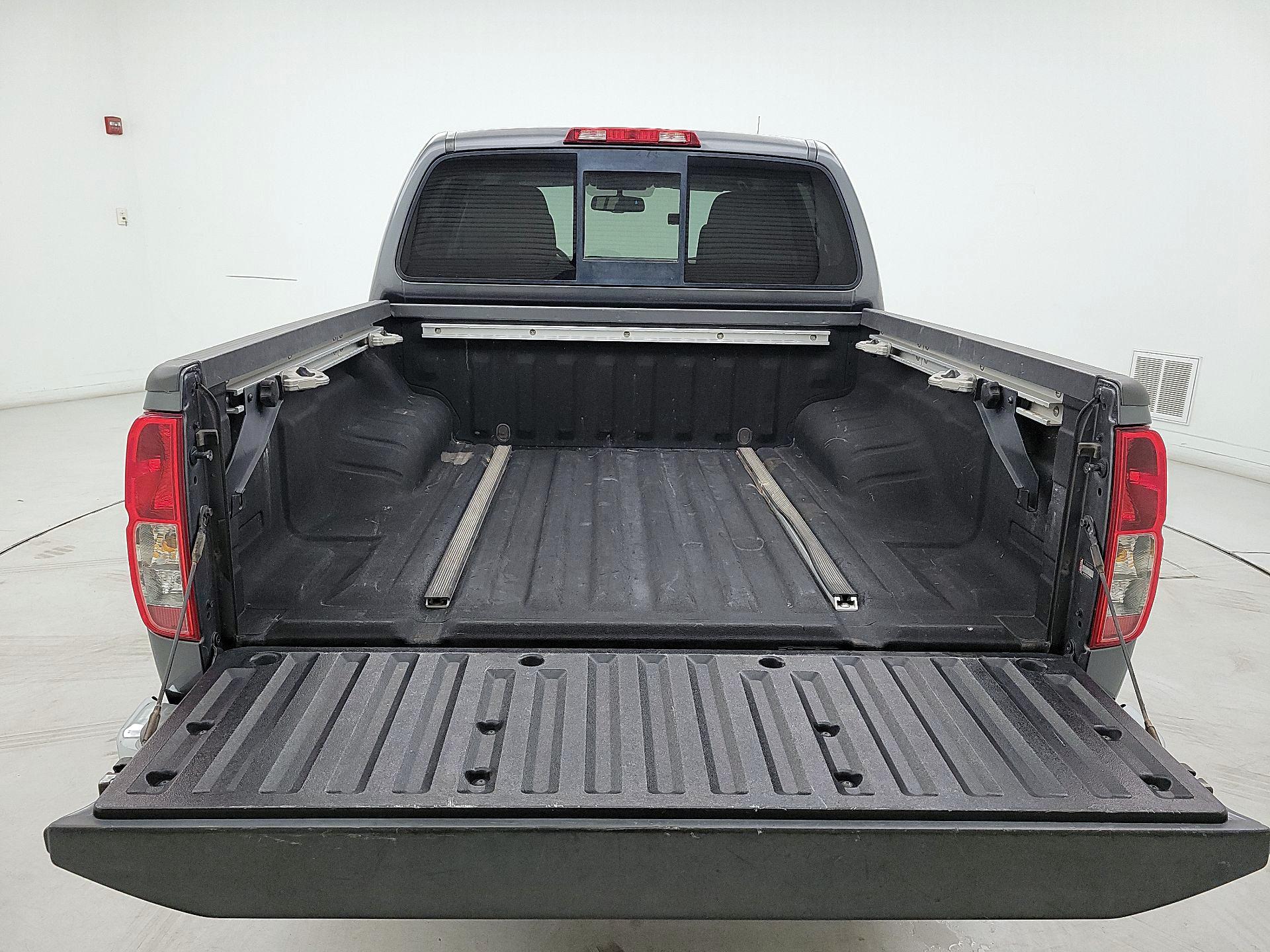 Thumbnail: 2018 Nissan Frontier - 19