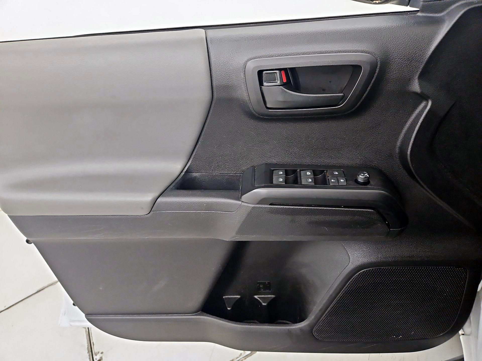 Thumbnail: 2023 Toyota Tacoma - 12