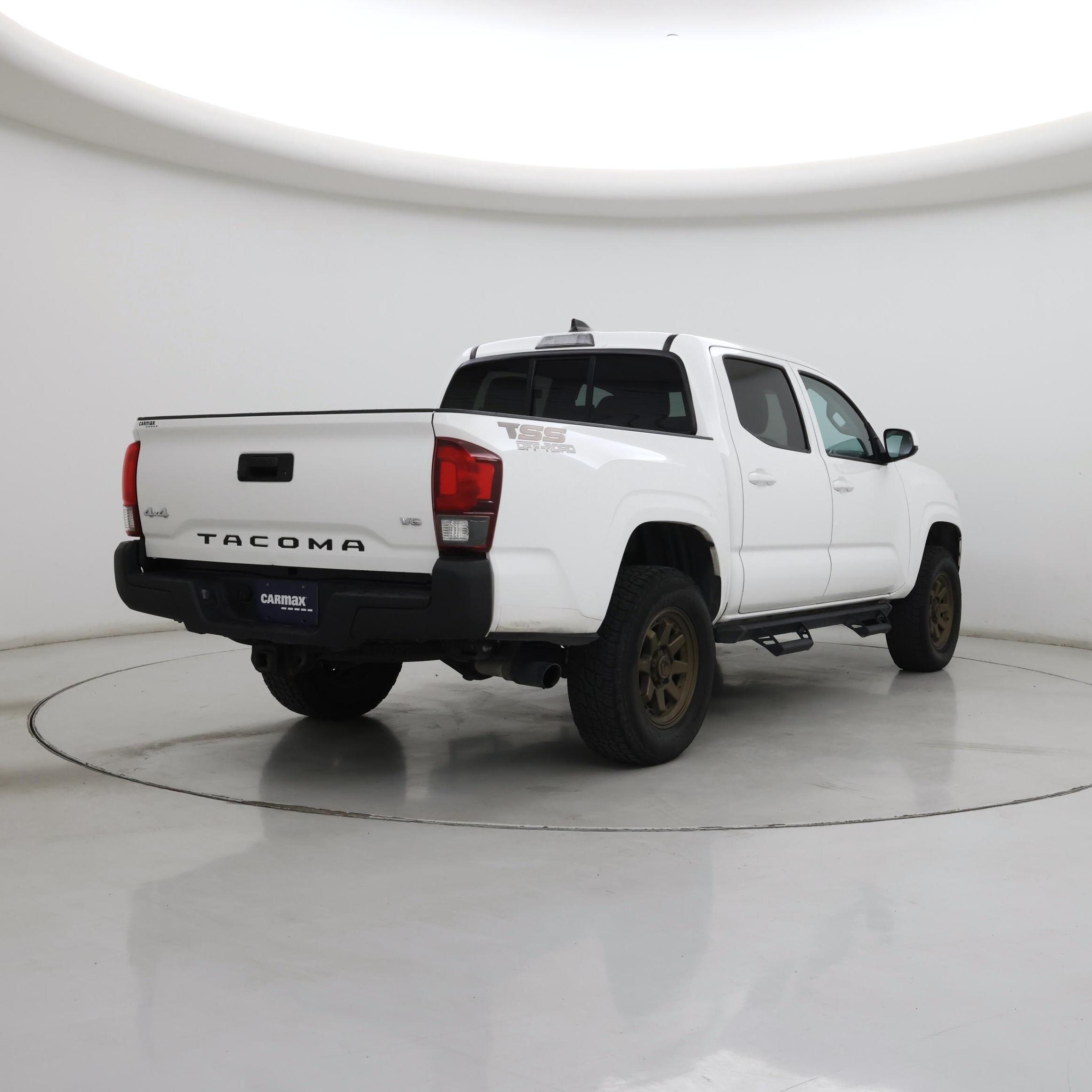 Thumbnail: 2023 Toyota Tacoma - 8