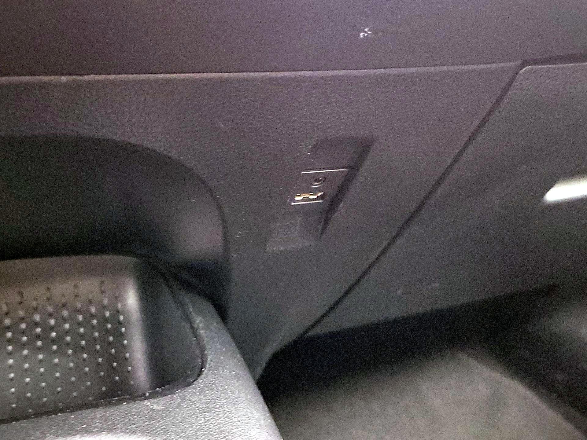 Thumbnail: 2019 Toyota Corolla - 18