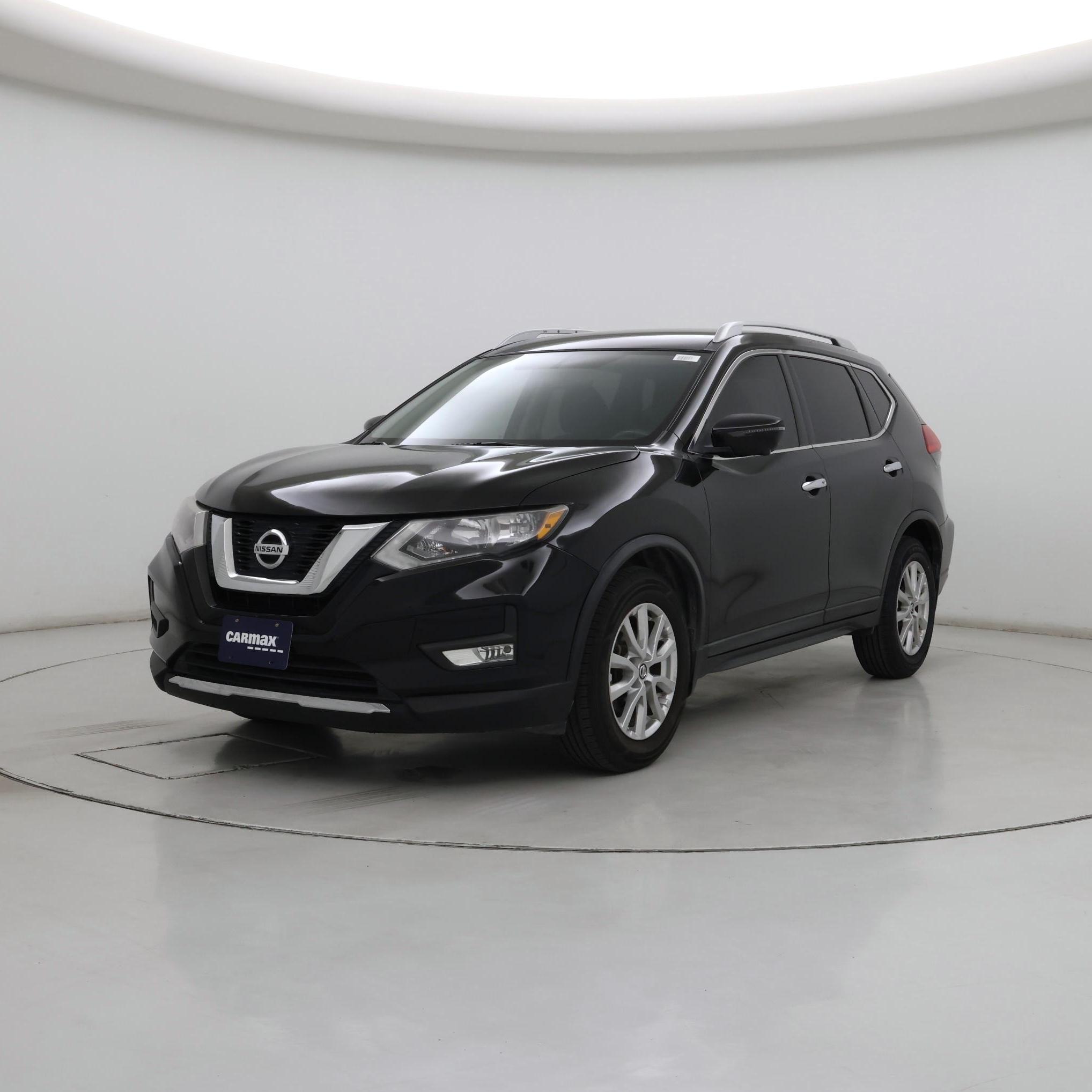 Thumbnail: 2017 Nissan Rogue - 4