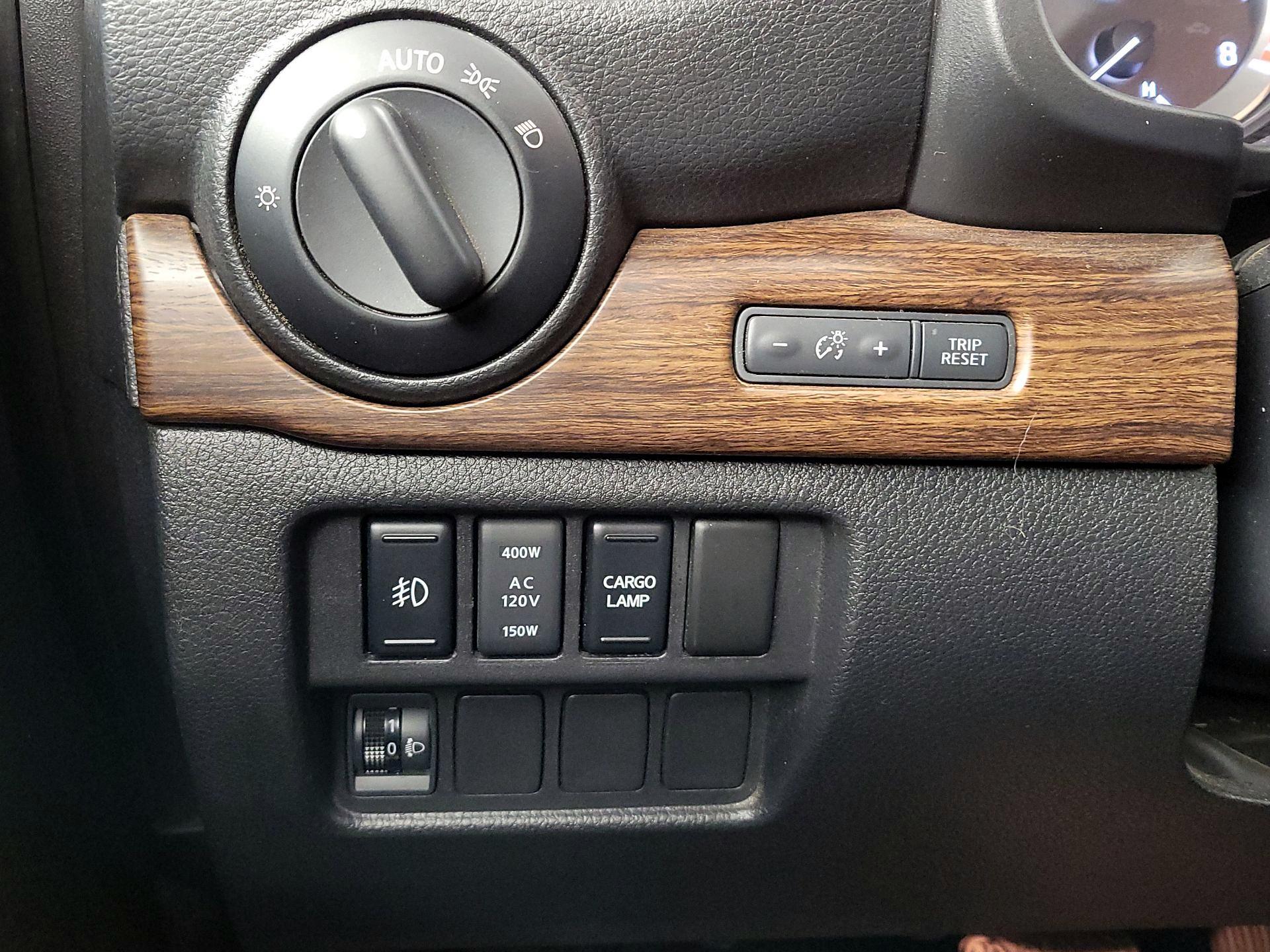 Thumbnail: 2017 Nissan Titan - 13