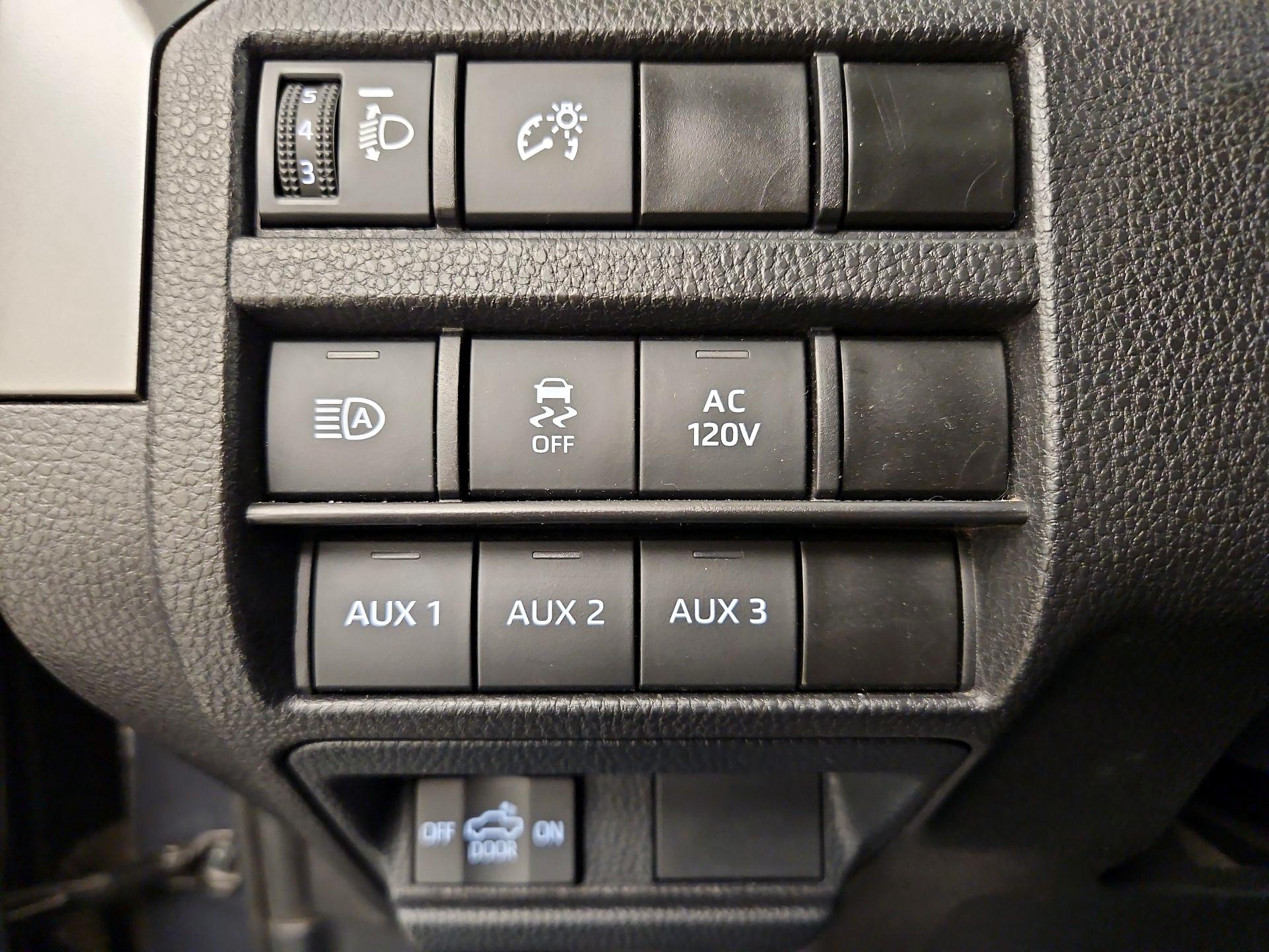 Thumbnail: 2024 Toyota Tacoma - 13