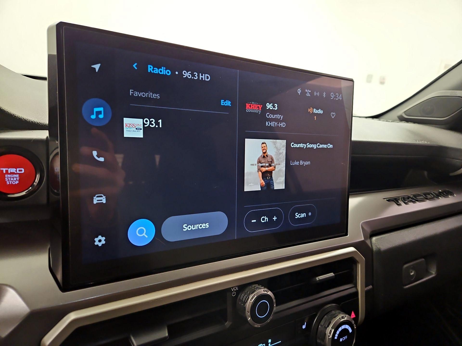 Thumbnail: 2024 Toyota Tacoma - 15