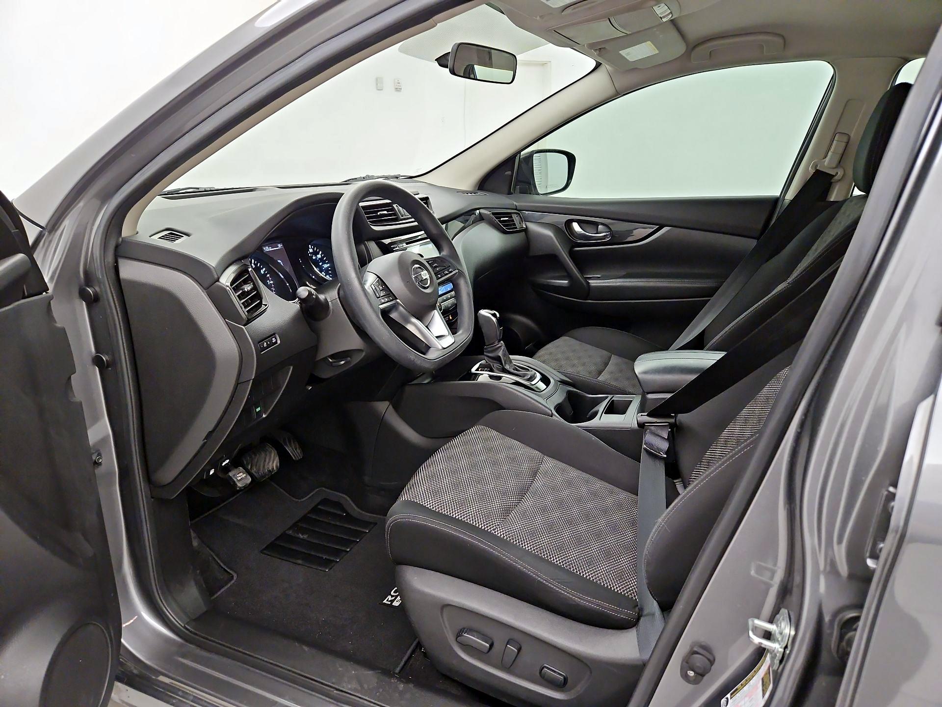 Thumbnail: 2018 Nissan Rogue Sport - 11