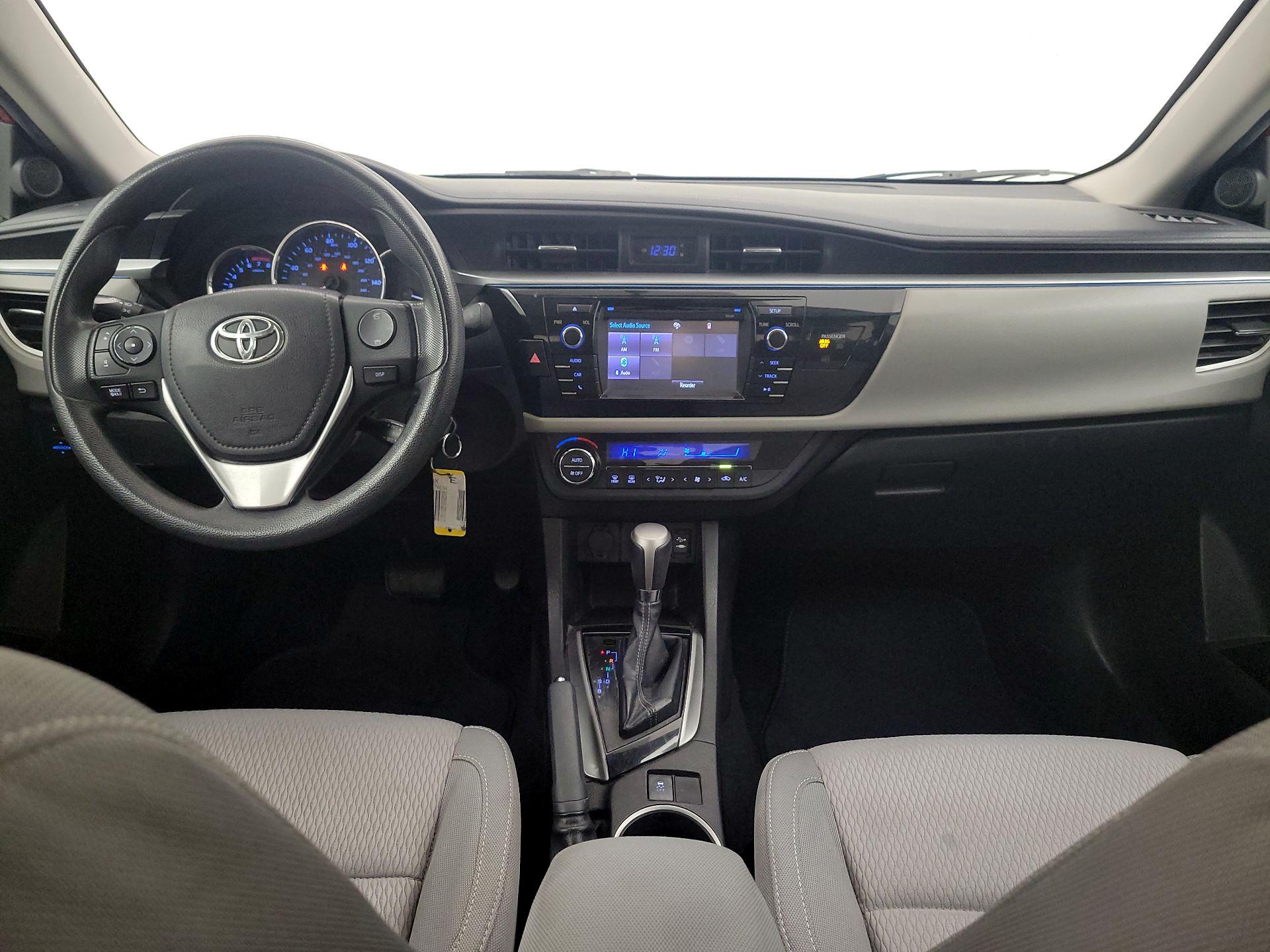 Thumbnail: 2015 Toyota Corolla - 9
