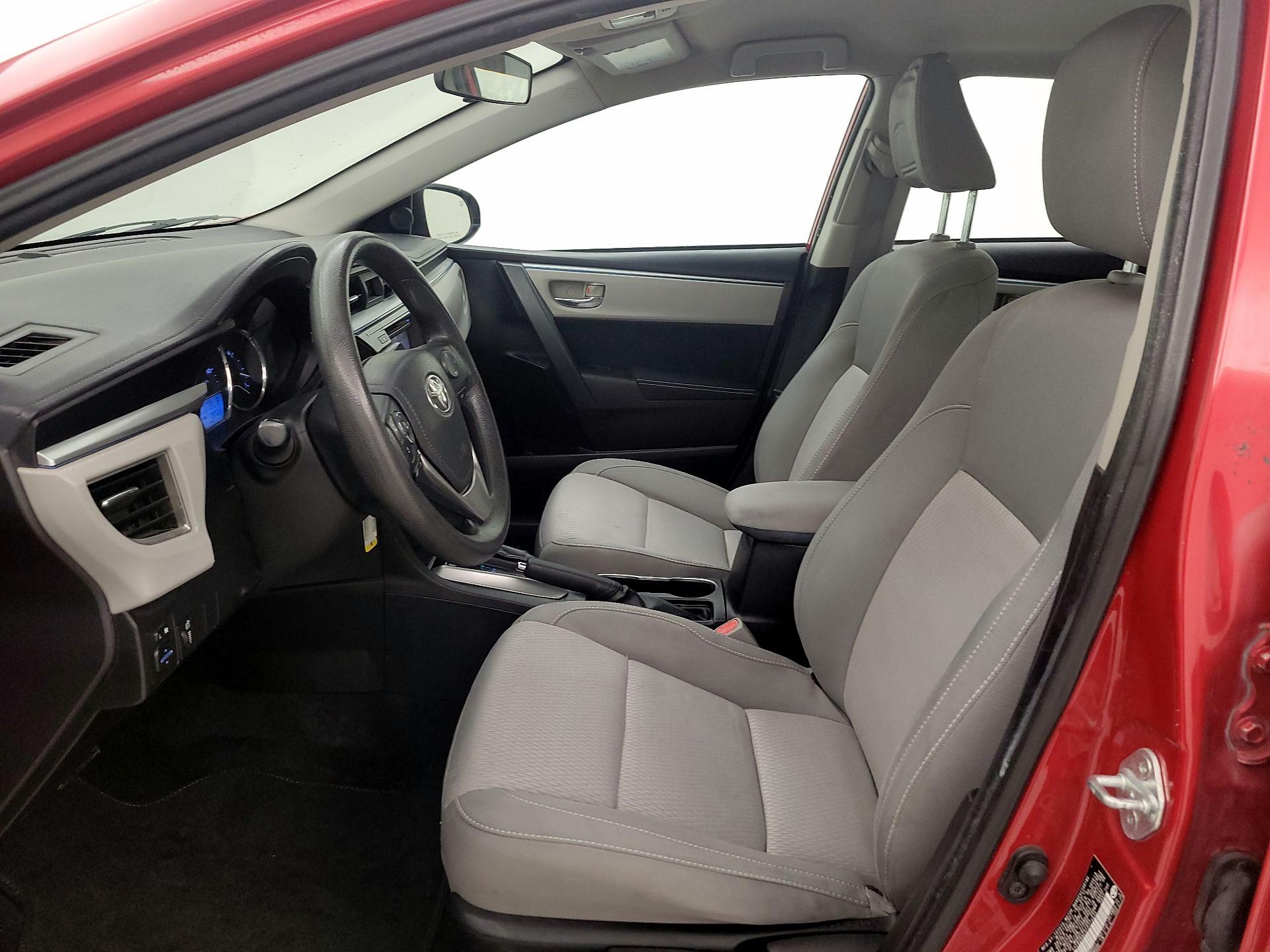 Thumbnail: 2015 Toyota Corolla - 11