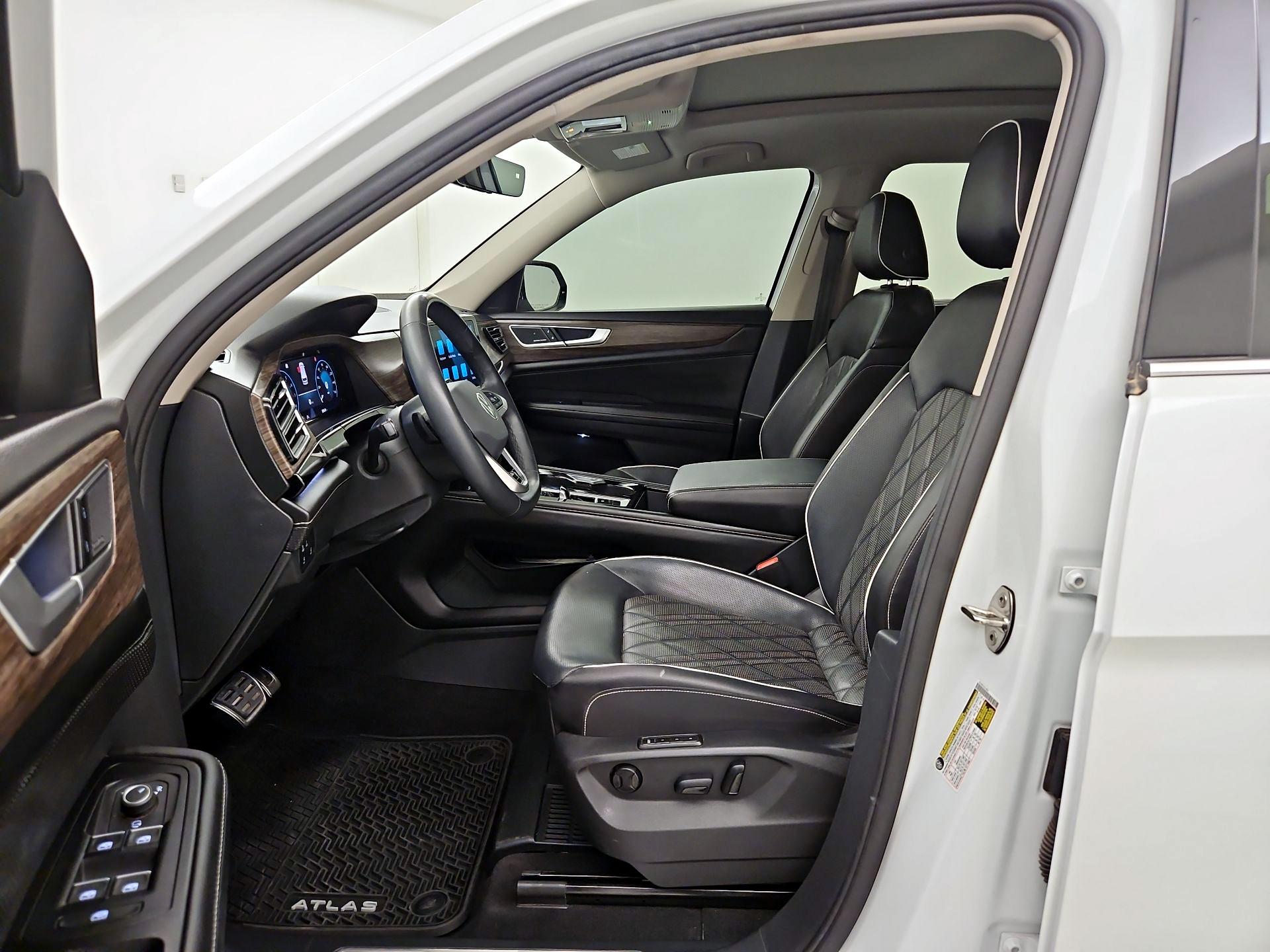 Thumbnail: 2024 Volkswagen Atlas - 11