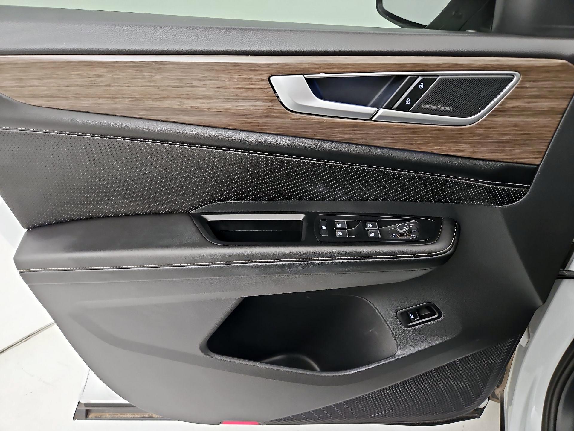 Thumbnail: 2024 Volkswagen Atlas - 12