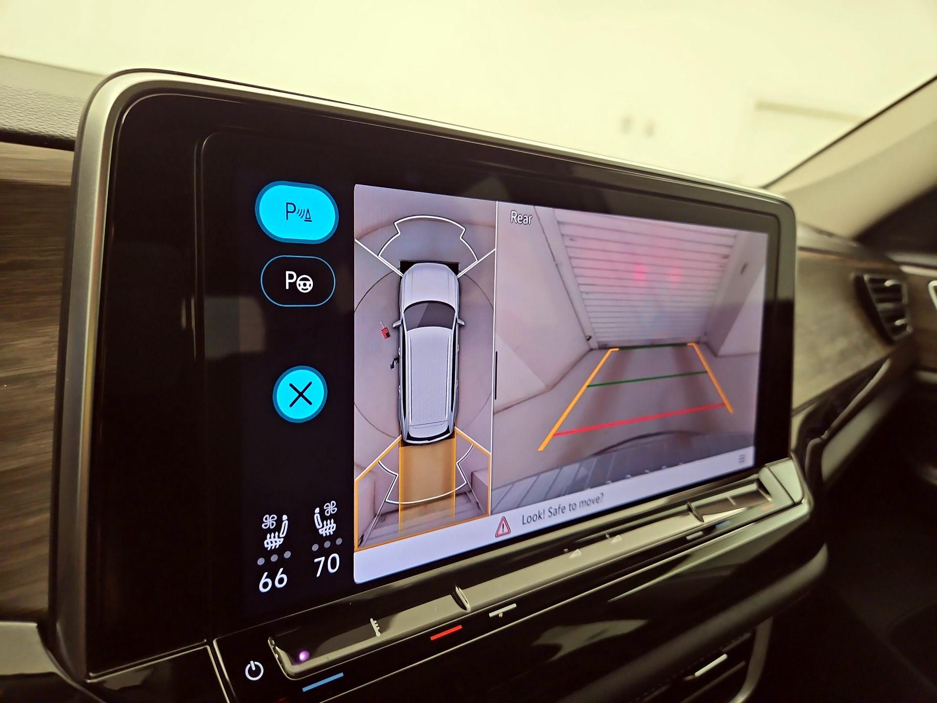 Thumbnail: 2024 Volkswagen Atlas - 15