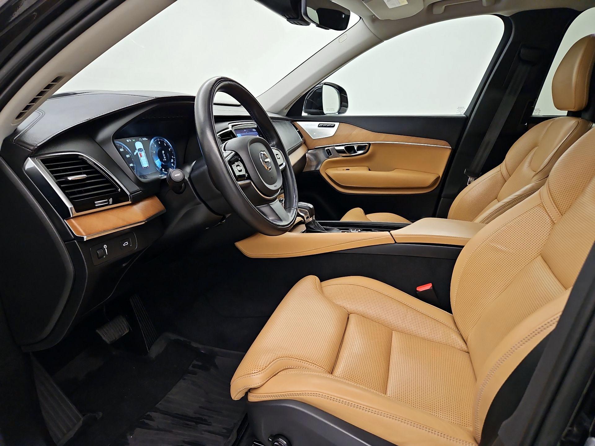 Thumbnail: 2016 Volvo XC90 - 11