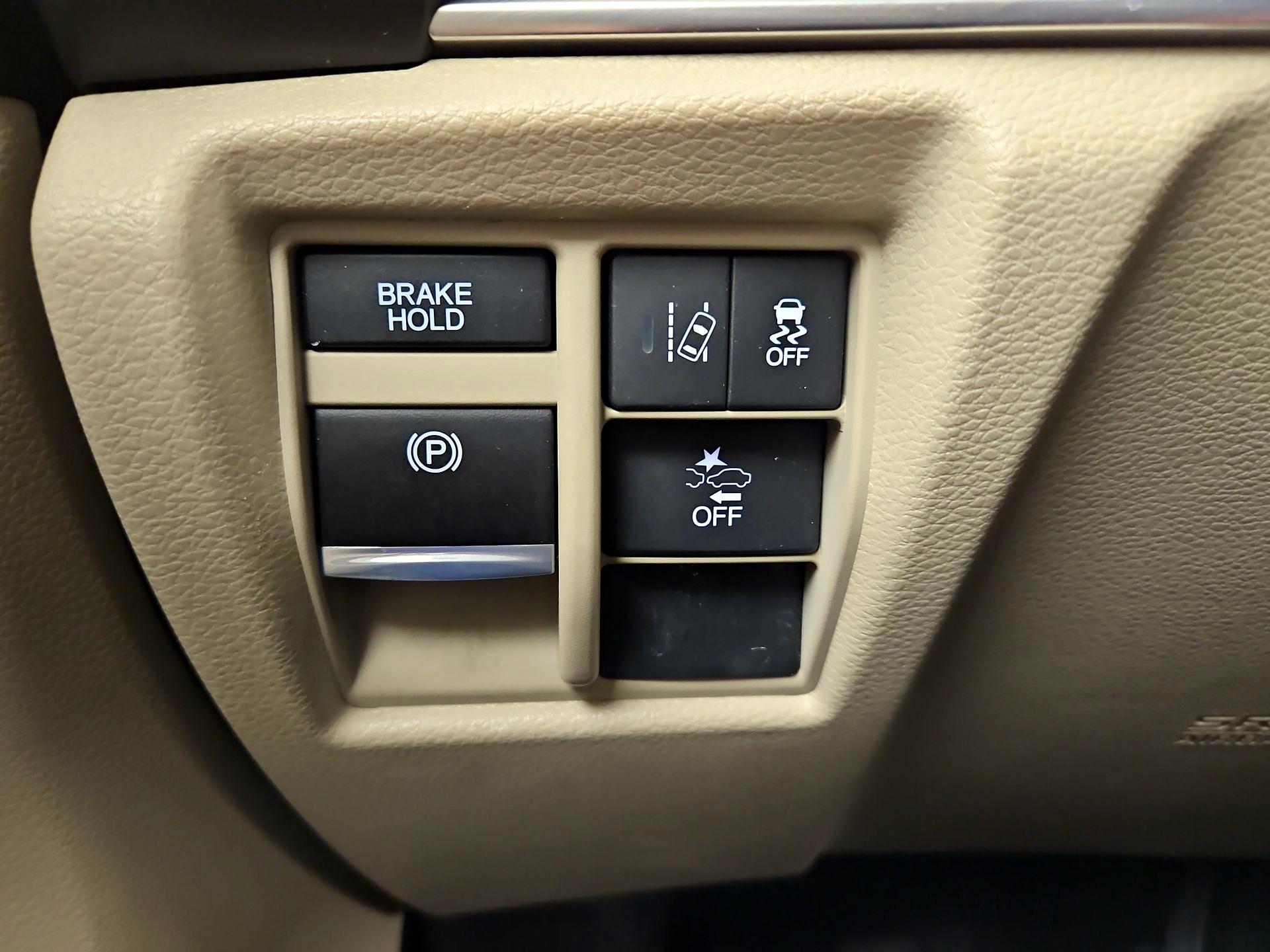 Thumbnail: 2020 Acura MDX - 13