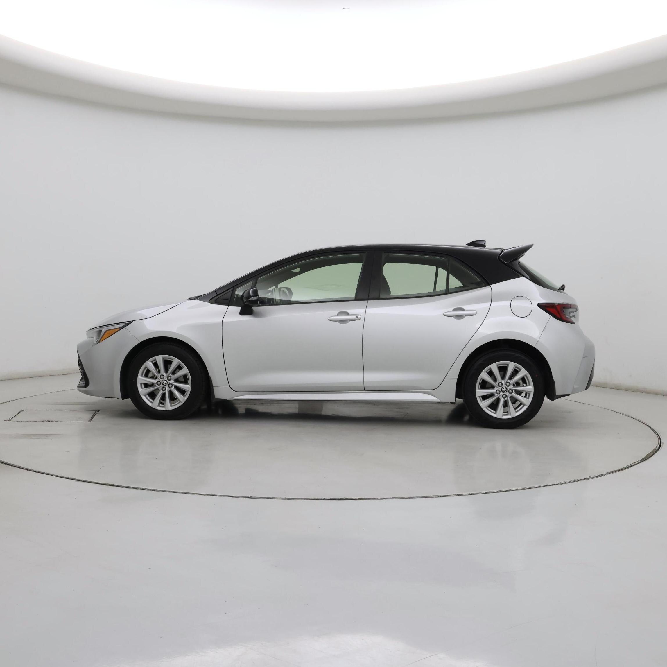 Thumbnail: 2023 Toyota Corolla - 3