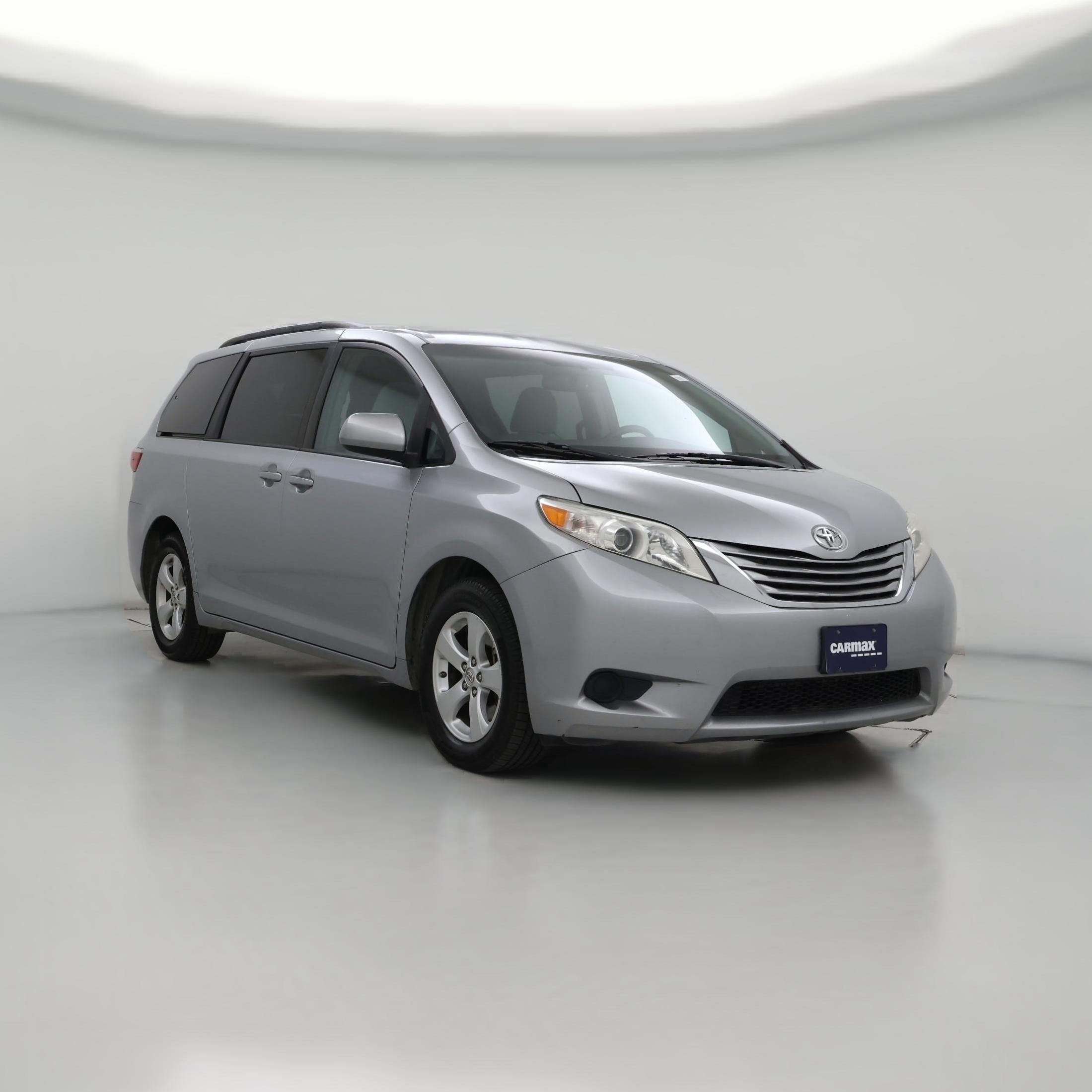 Thumbnail: 2016 Toyota Sienna - 1