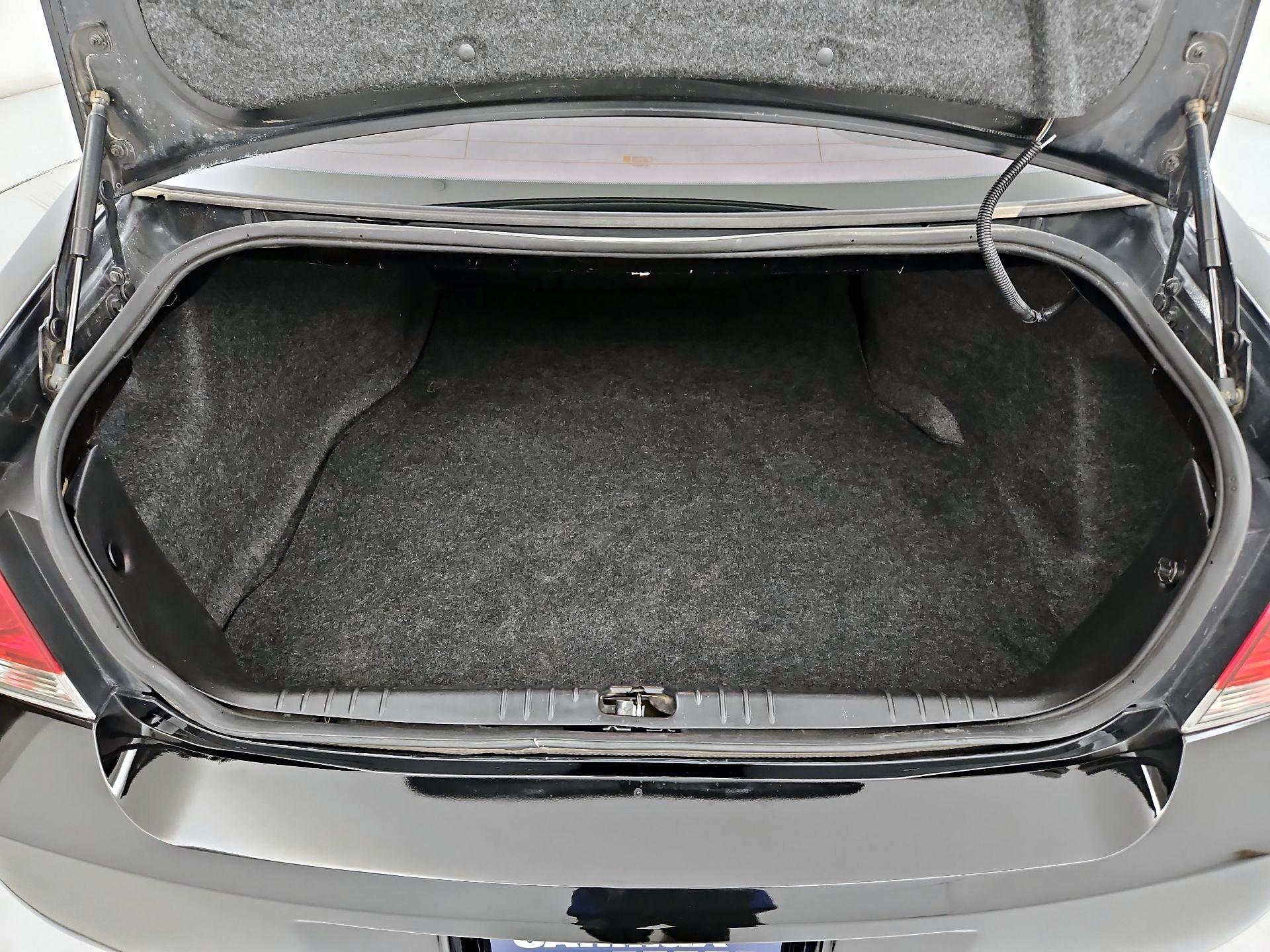 Thumbnail: 2015 Chevrolet Impala - 19