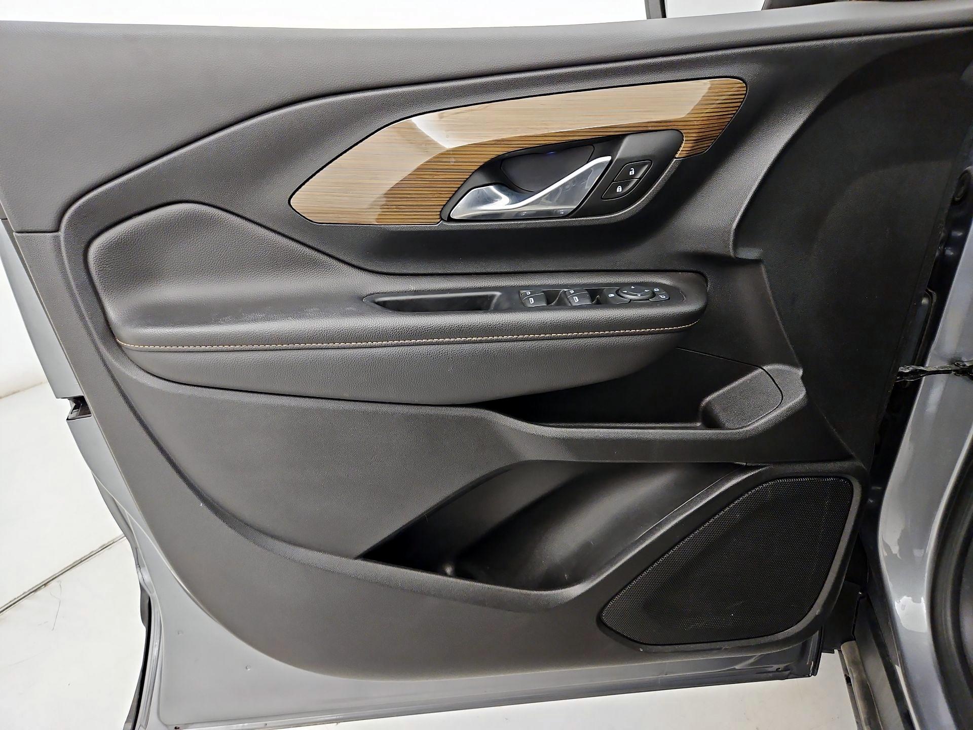 Thumbnail: 2020 GMC Terrain - 12