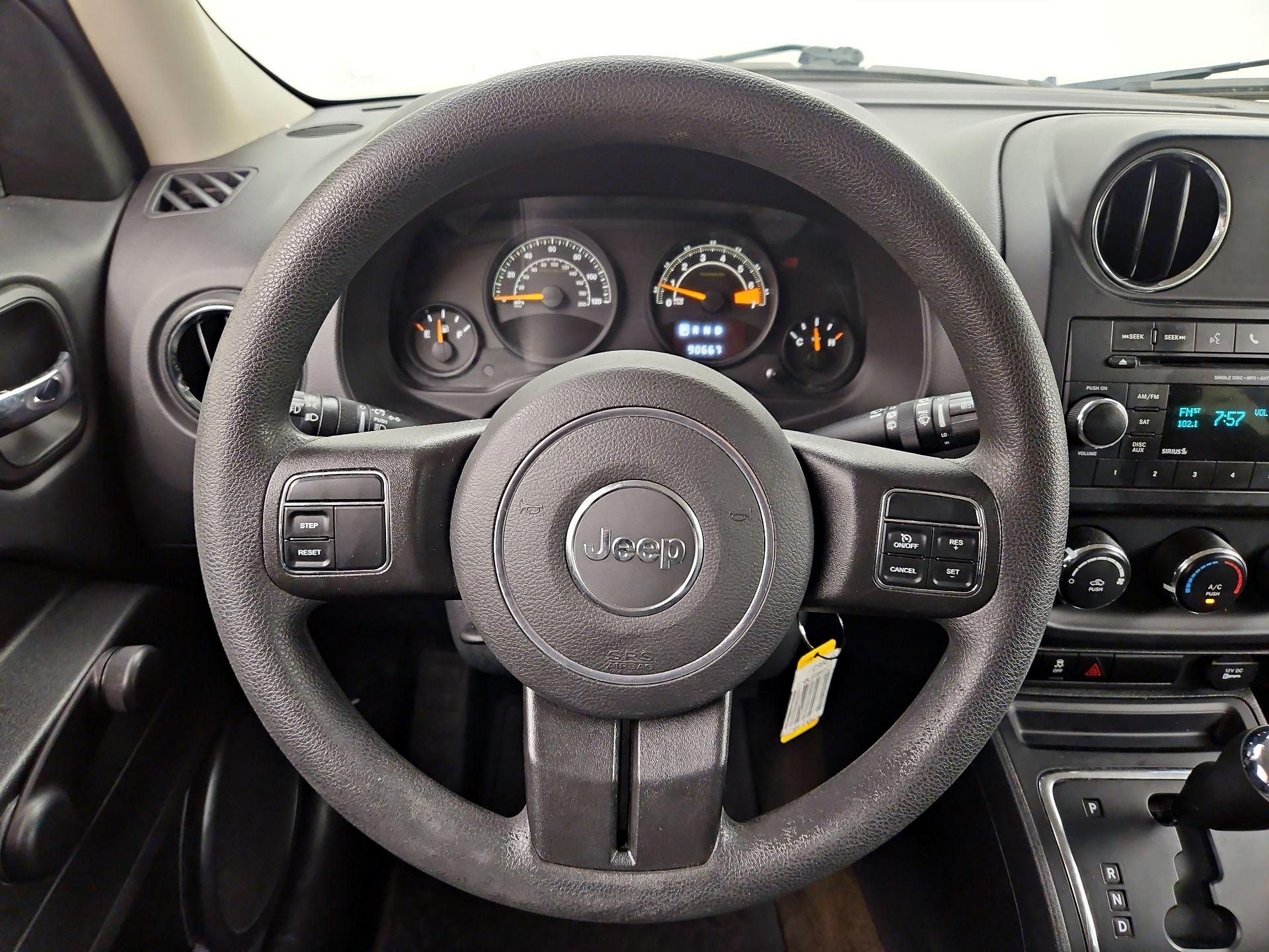 Thumbnail: 2016 Jeep Patriot - 10