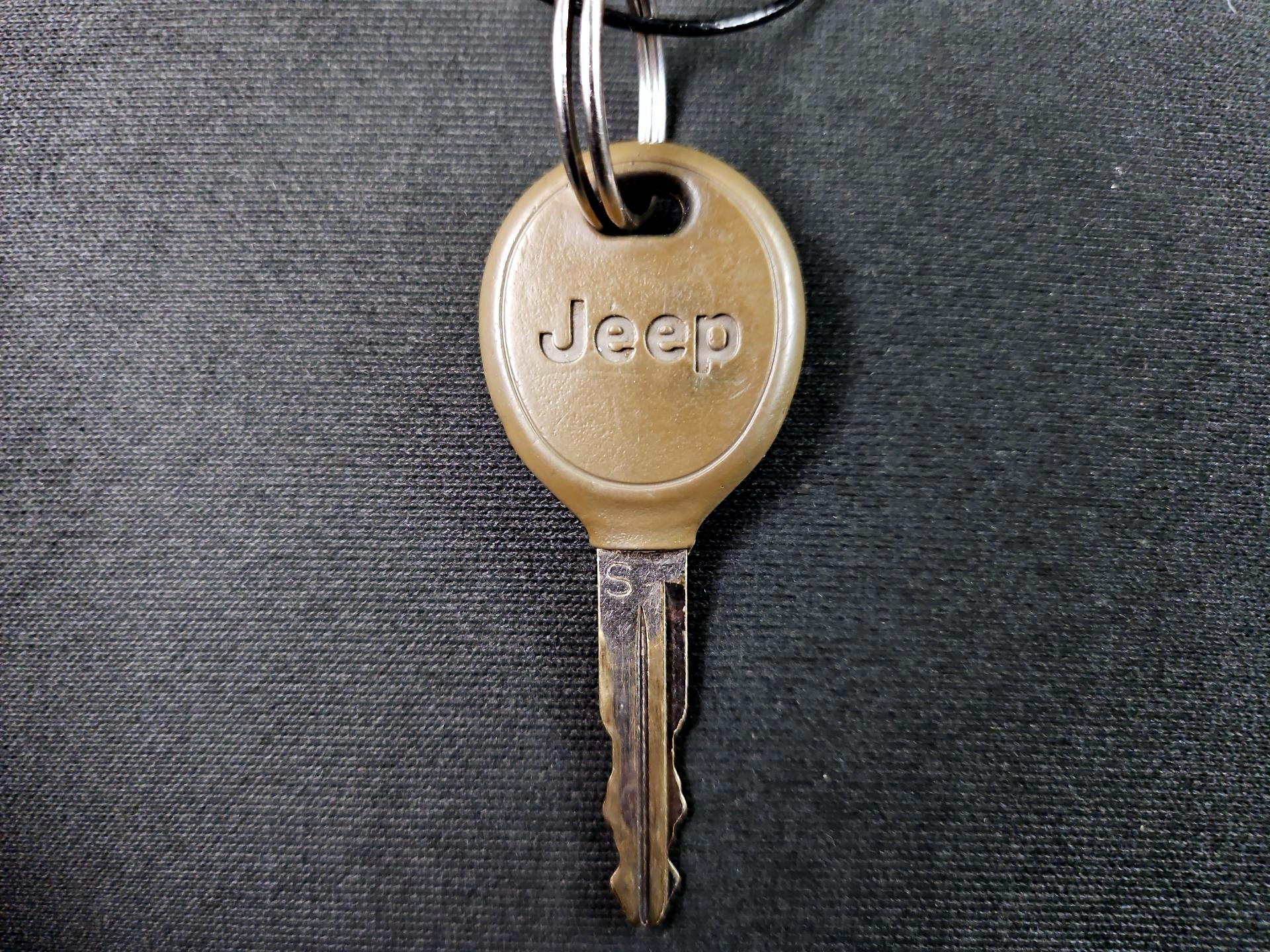 Thumbnail: 2016 Jeep Patriot - 19