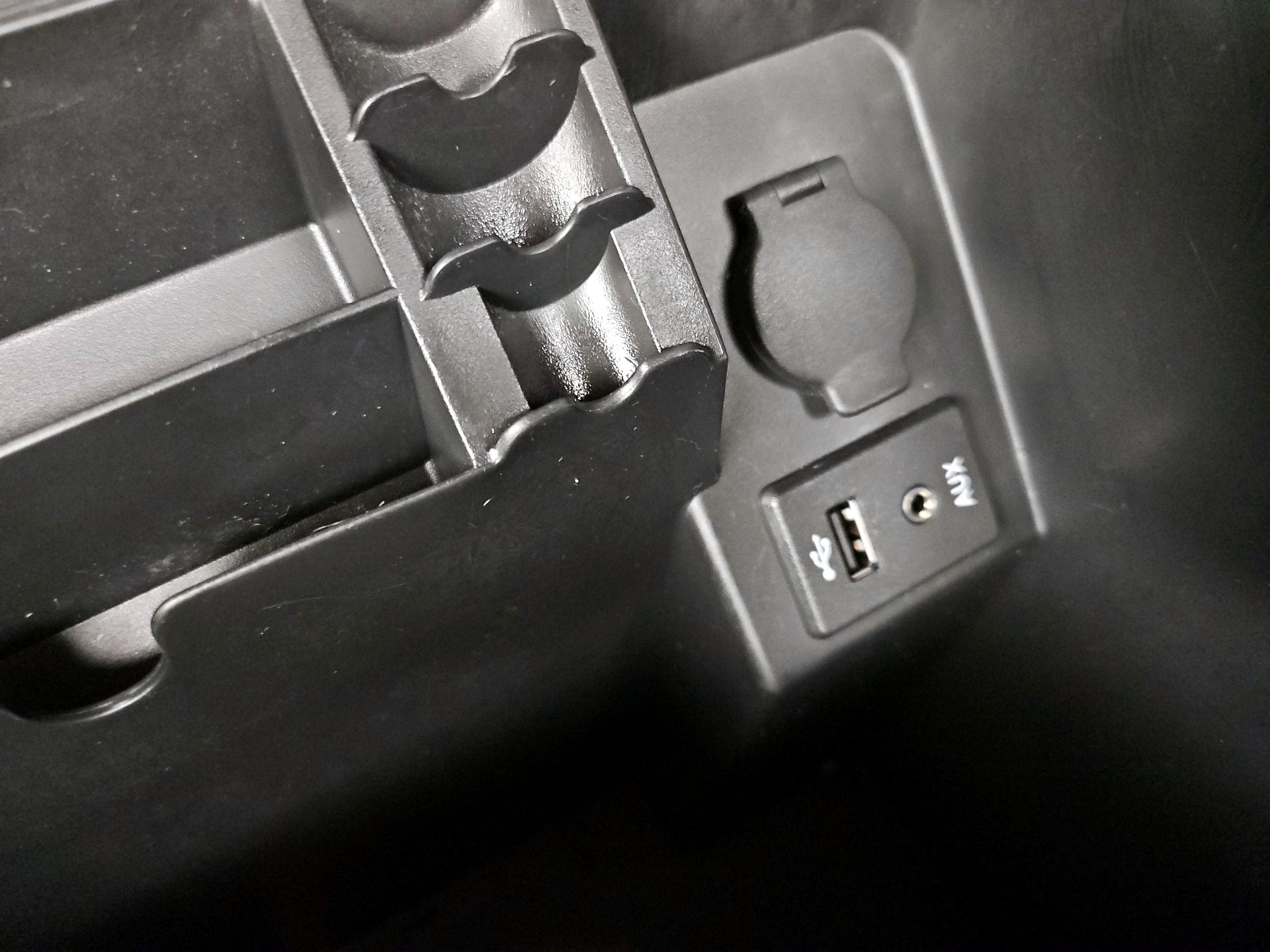 Thumbnail: 2015 Nissan Frontier - 18