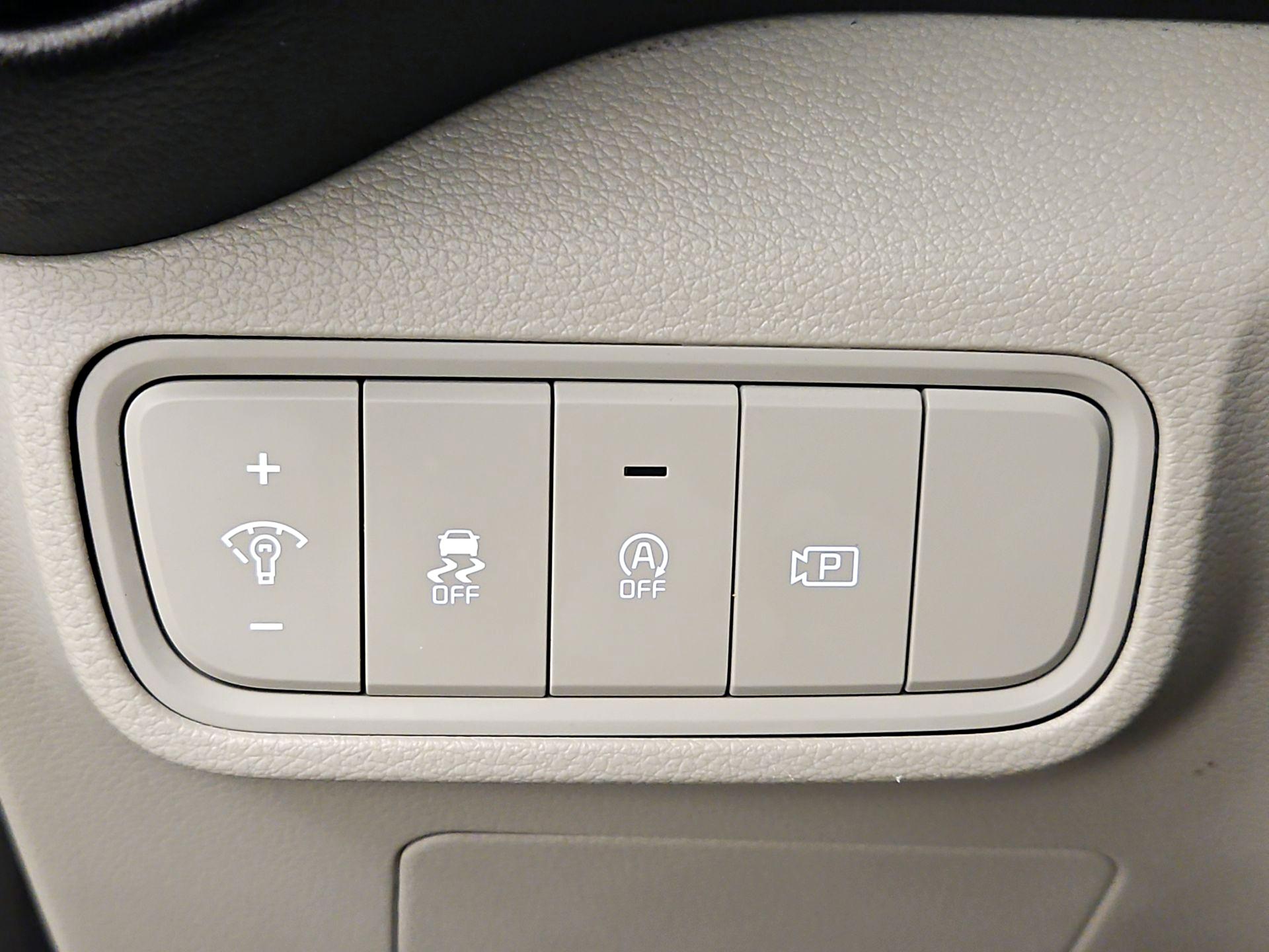 Thumbnail: 2023 Kia Soul - 13