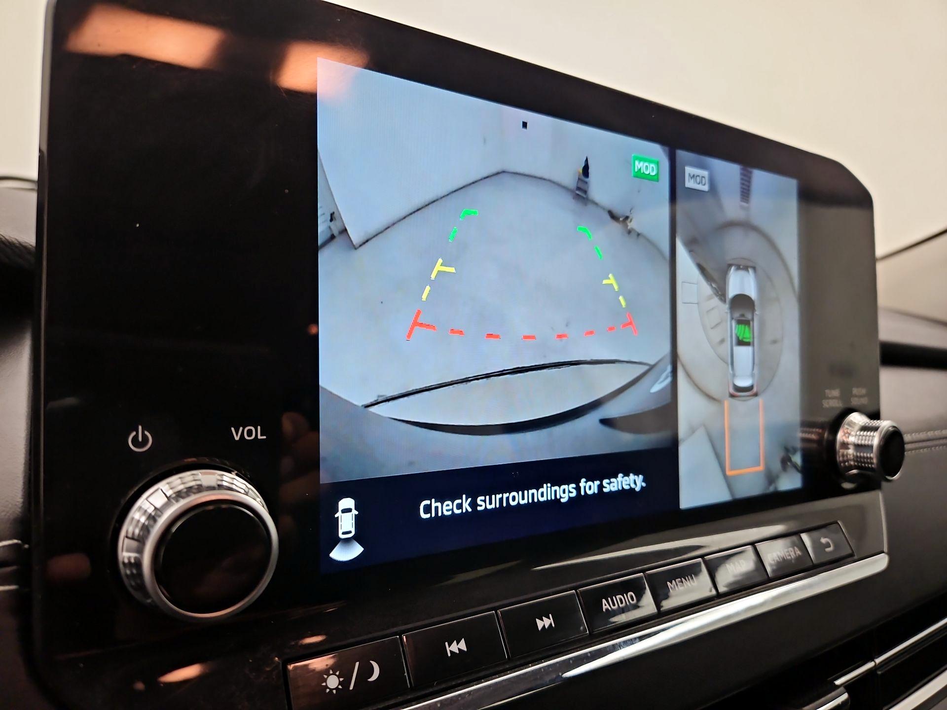 Thumbnail: 2024 Mitsubishi Outlander - 15