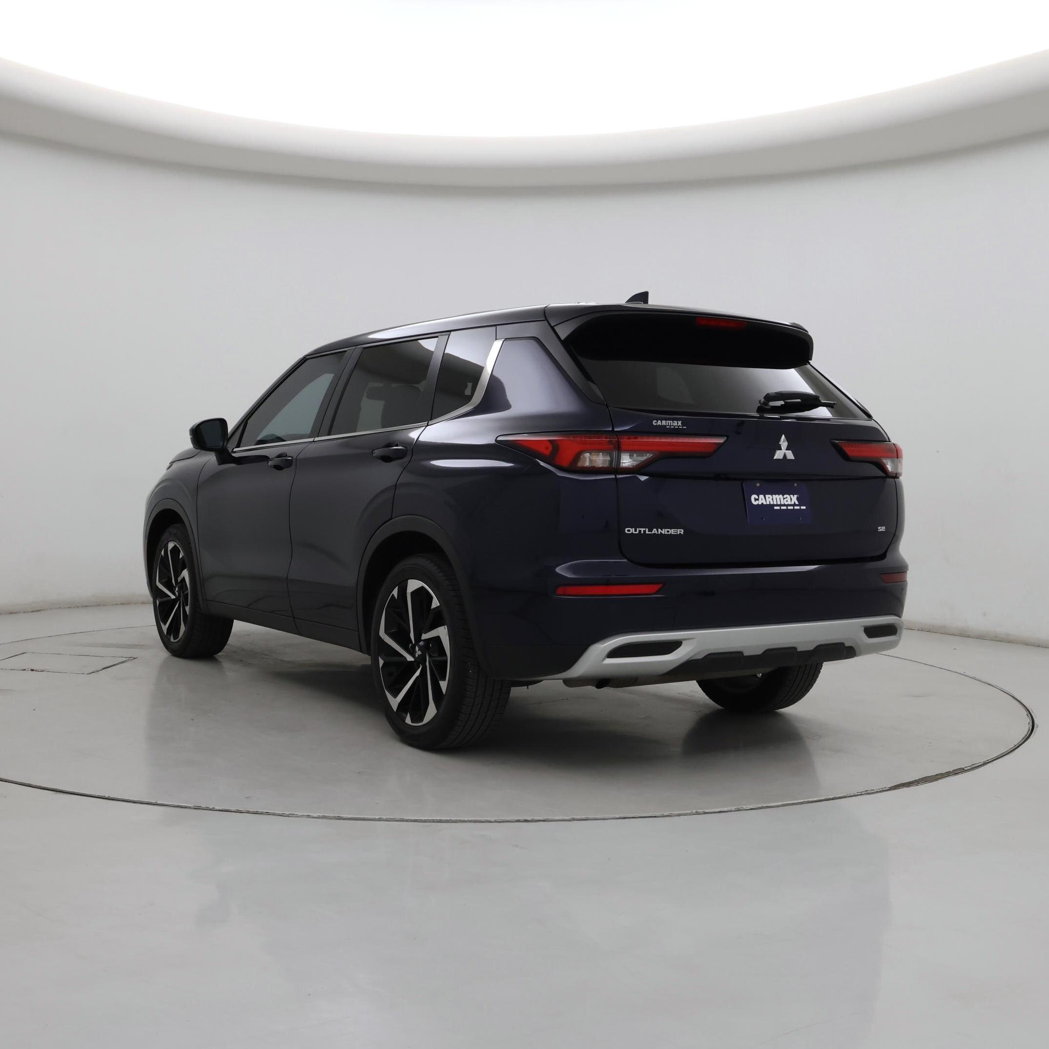 Thumbnail: 2024 Mitsubishi Outlander - 2