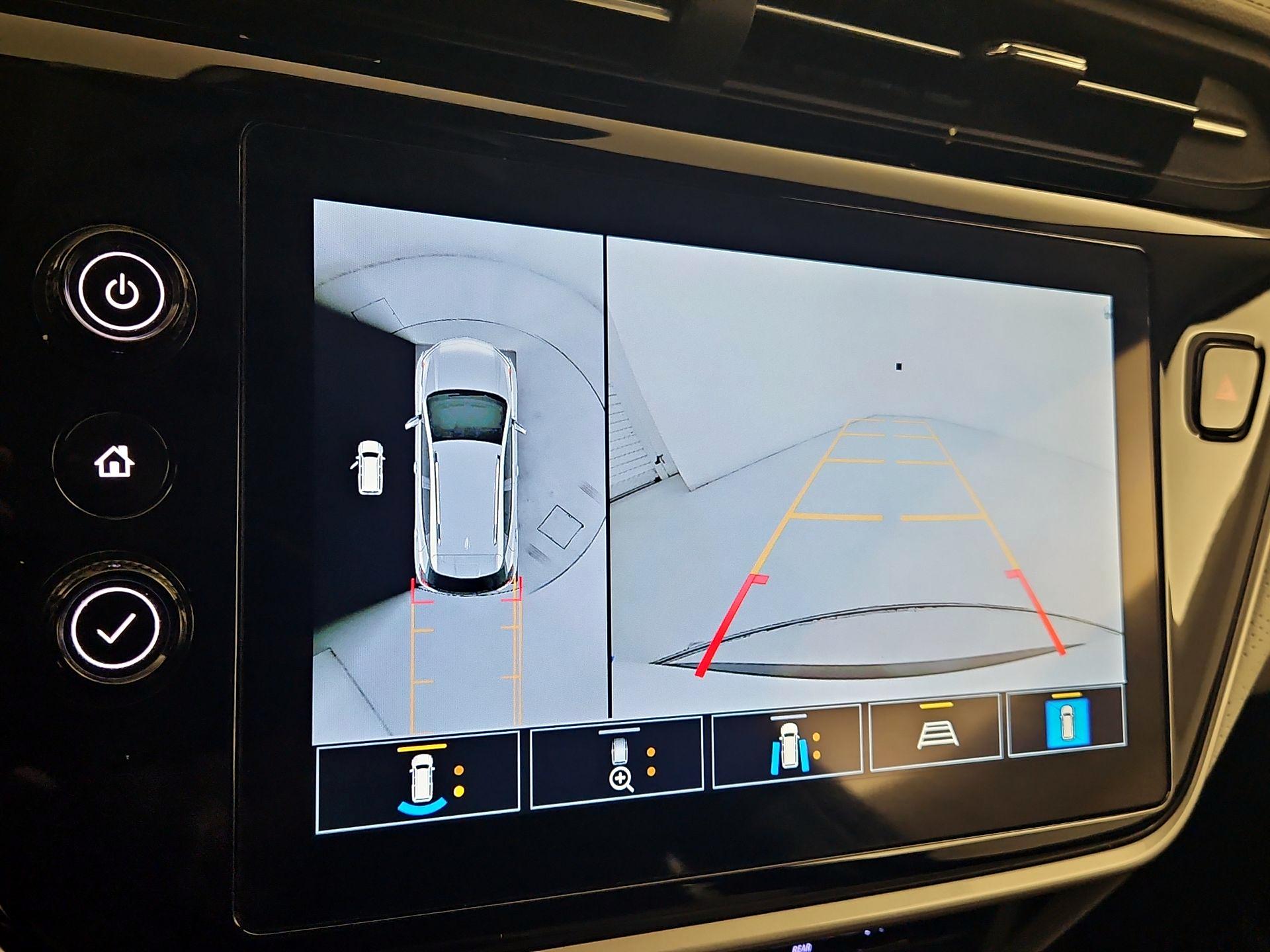 Thumbnail: 2022 Chevrolet Bolt EUV - 14