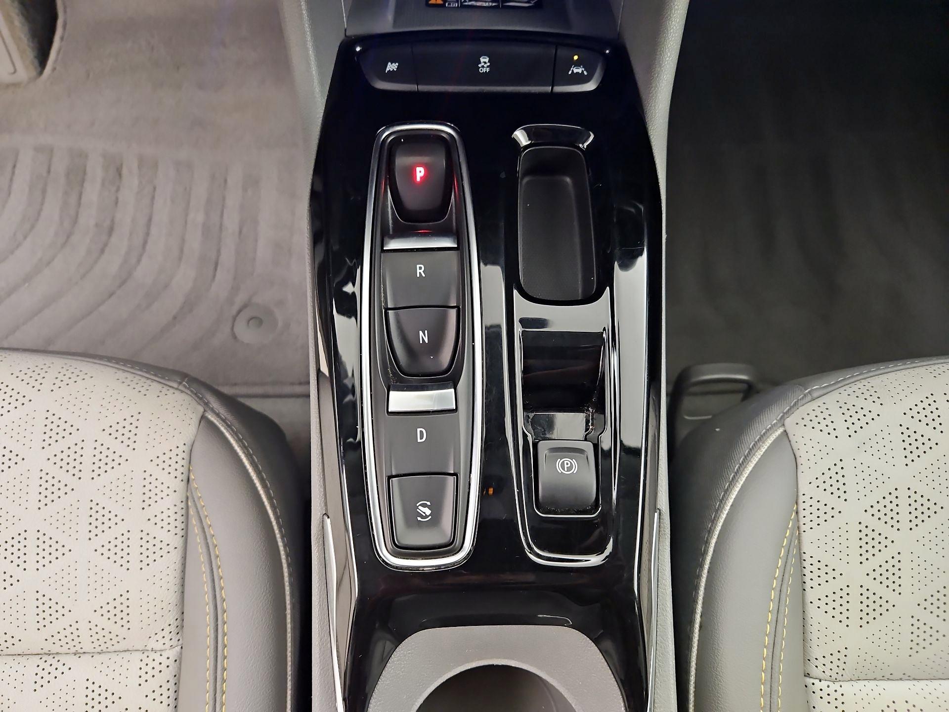 Thumbnail: 2022 Chevrolet Bolt EUV - 17