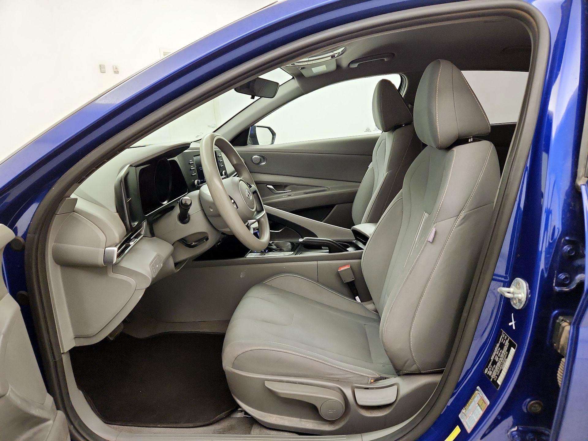 Thumbnail: 2021 Hyundai Elantra - 11