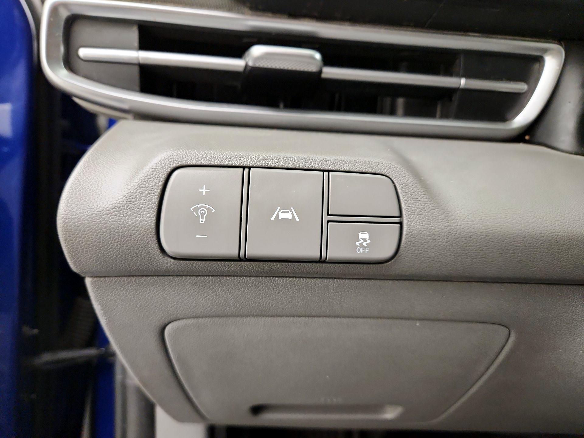 Thumbnail: 2021 Hyundai Elantra - 13